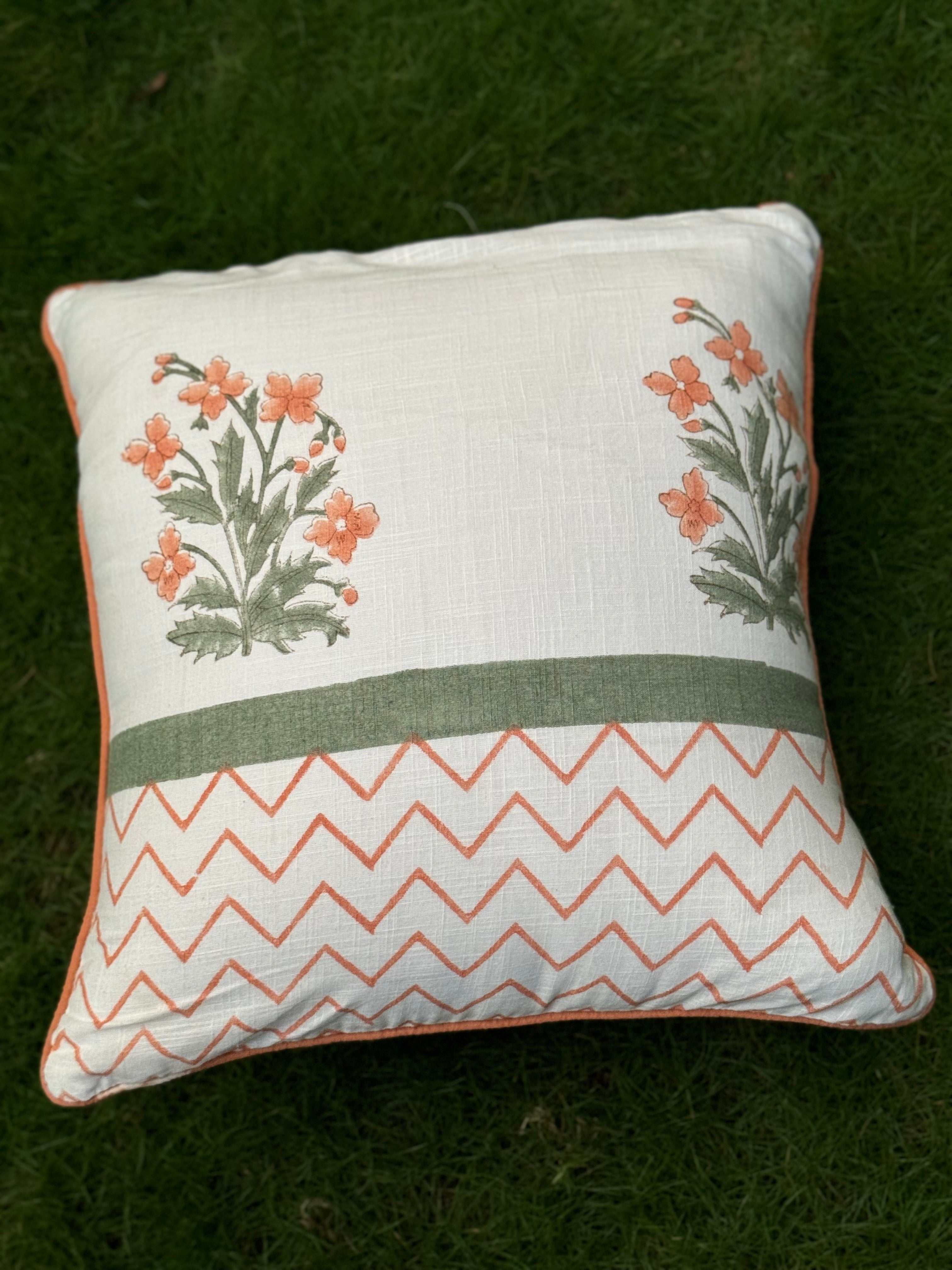 A PAIR OF HANDBLOCK PRINTED 16*16 INCHES CUSHION COVER