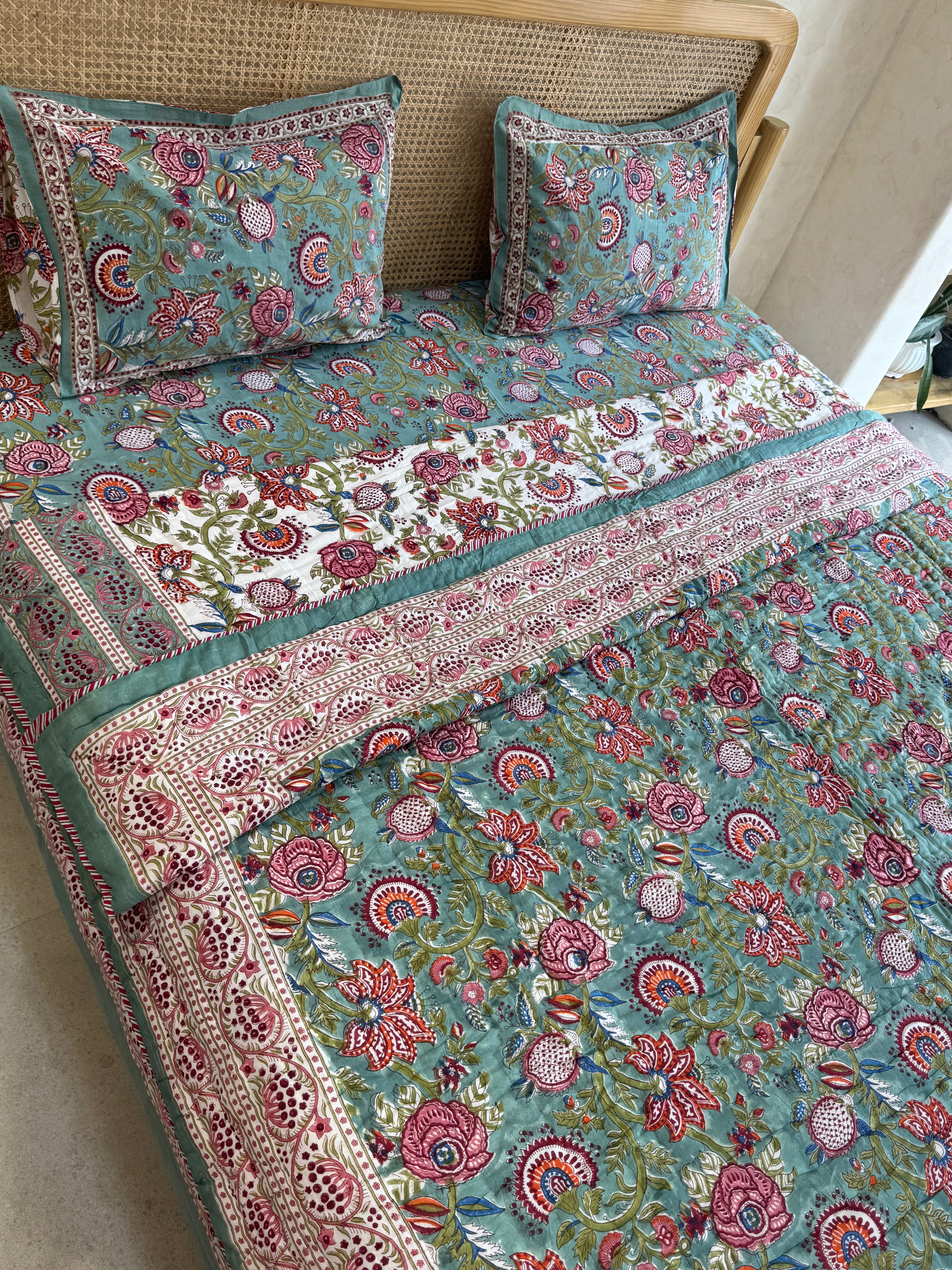 FESTIVE HAND BLOCK PRINTED BEDDING SET