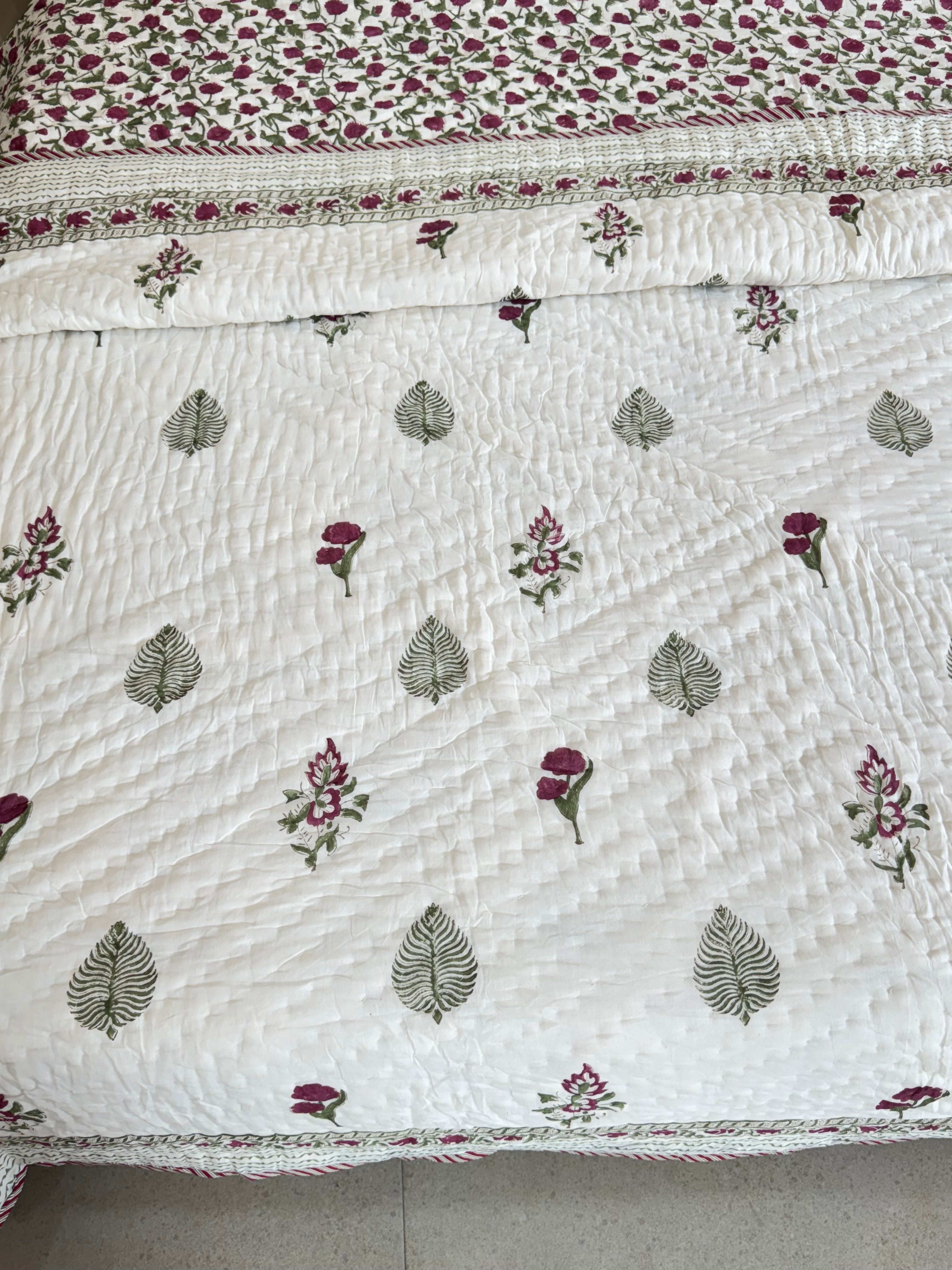 HAND BLOCK PRINTED REVERSIBLE QUILT (DOUBLE BED)