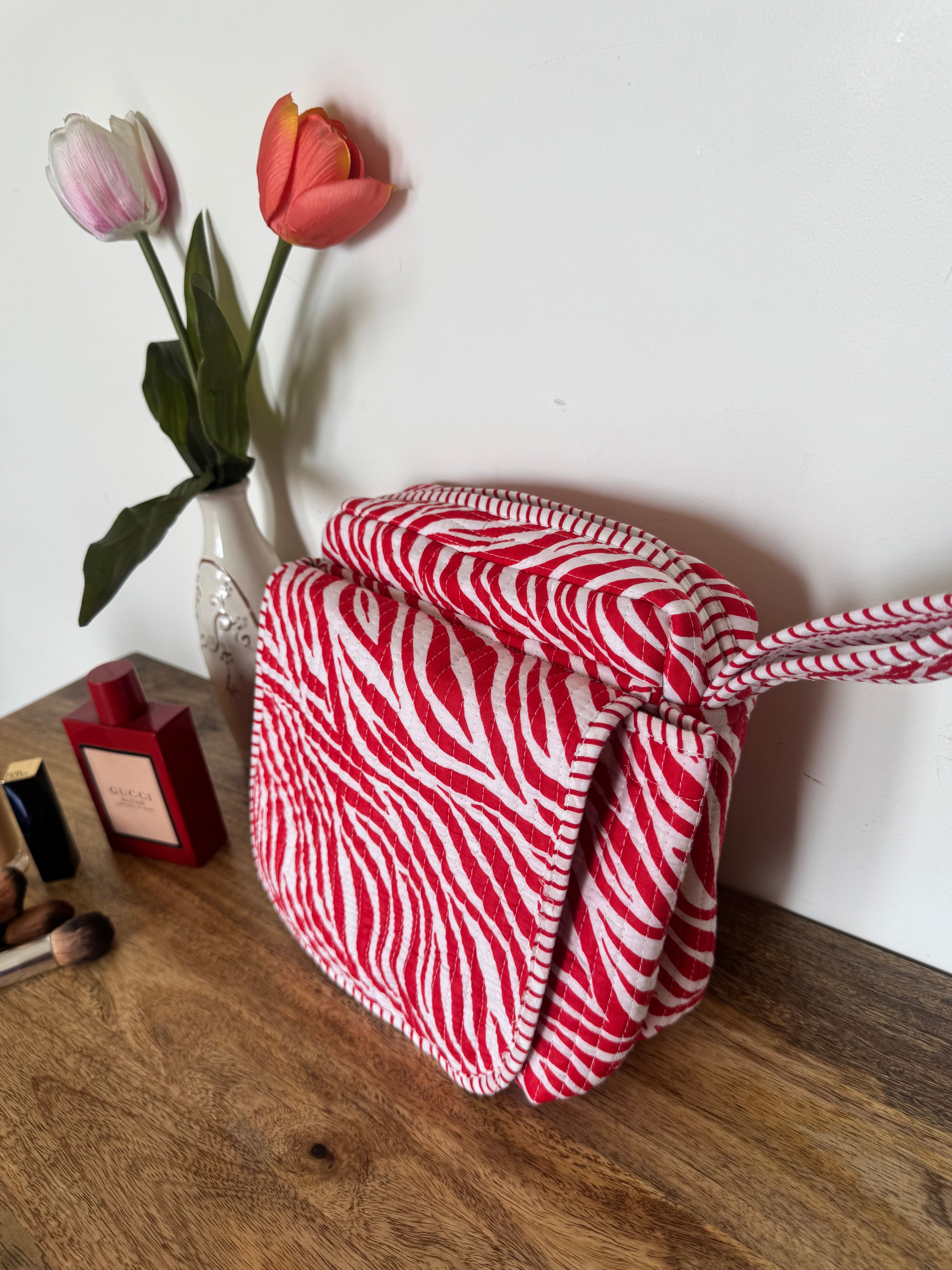 MAKEUP-ON-THE-GO/ DIAPER CHANGING BAG