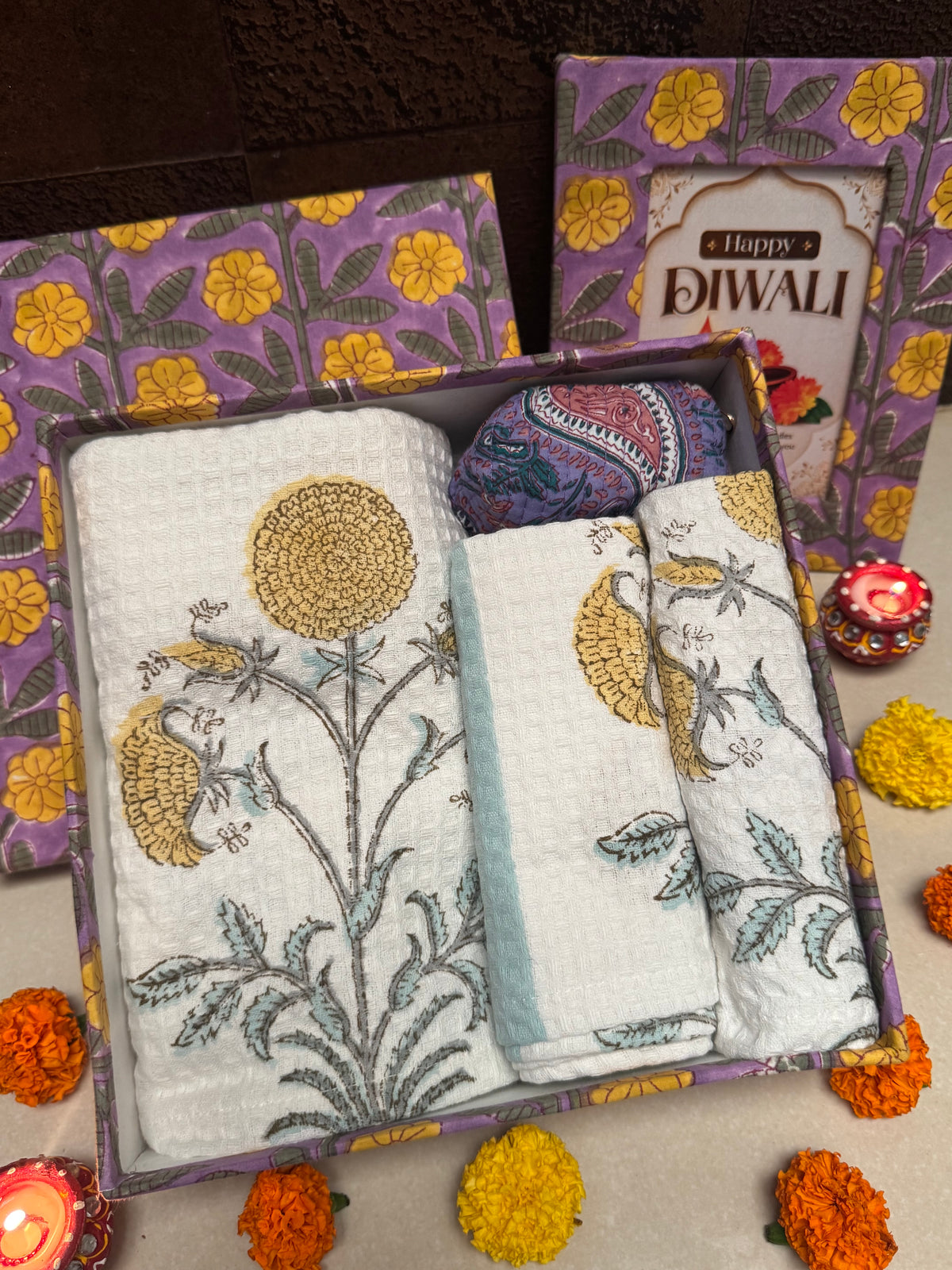 HANDBLOCK PRINTED GIFT BOX - BATH LINEN
