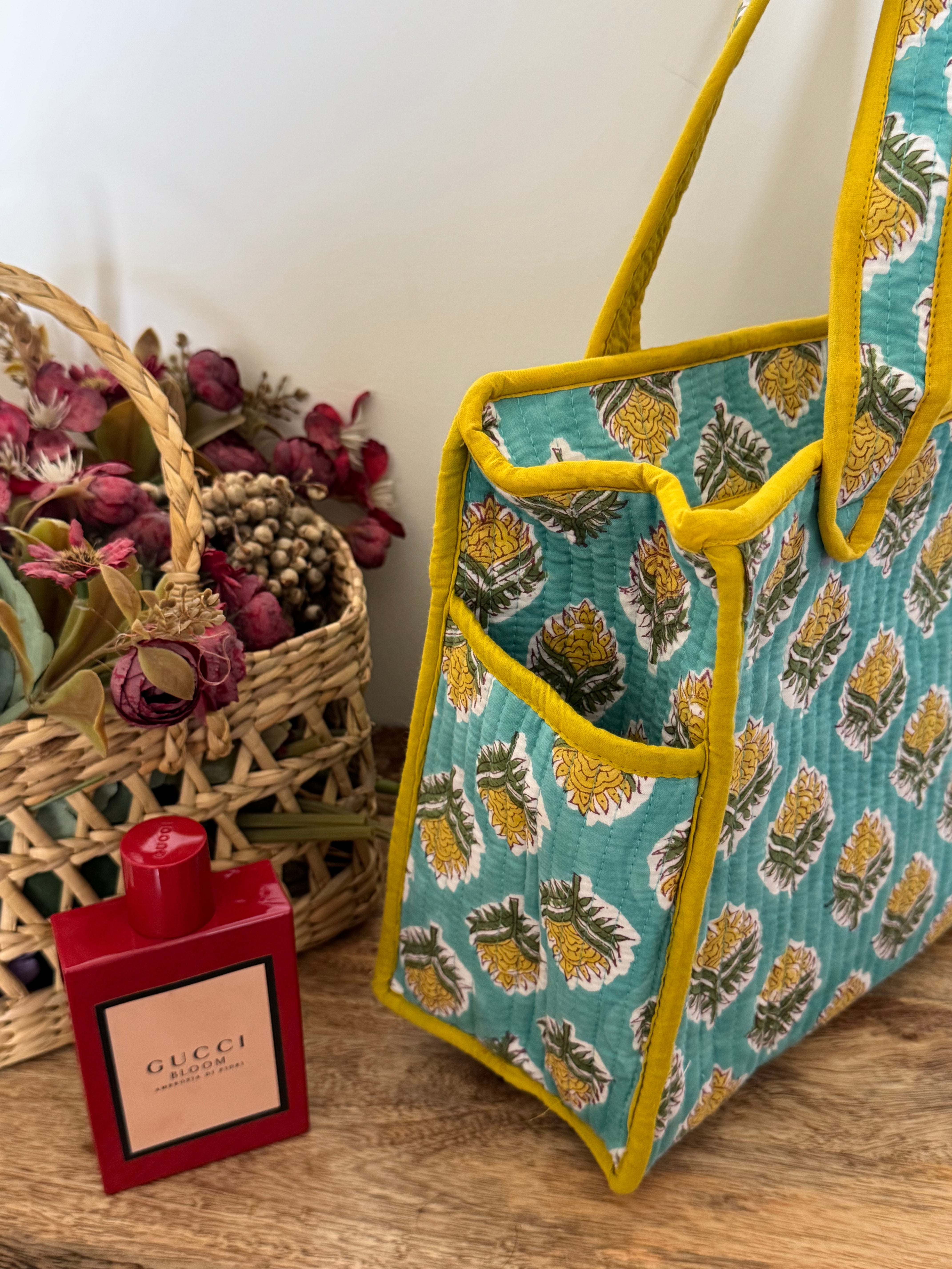 MINI TOTE BAG WITH ZIP