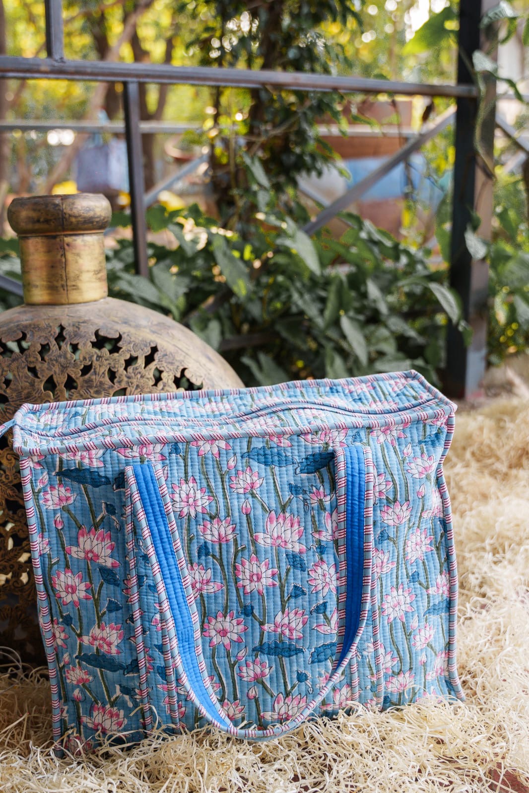 HAND BLOCK PRINTED TOTE BAG WITH ZIP