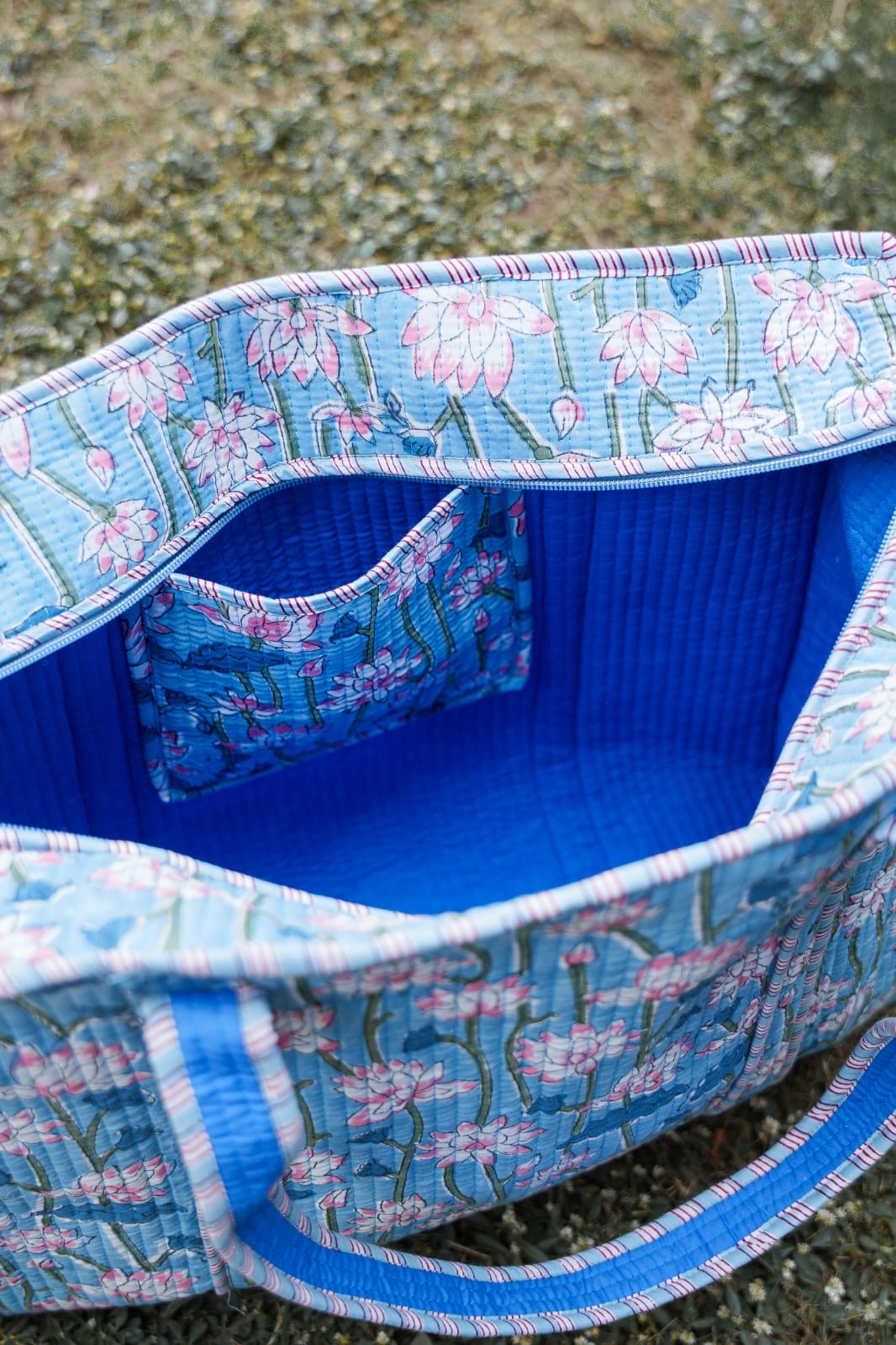 HAND BLOCK PRINTED TOTE BAG WITH ZIP