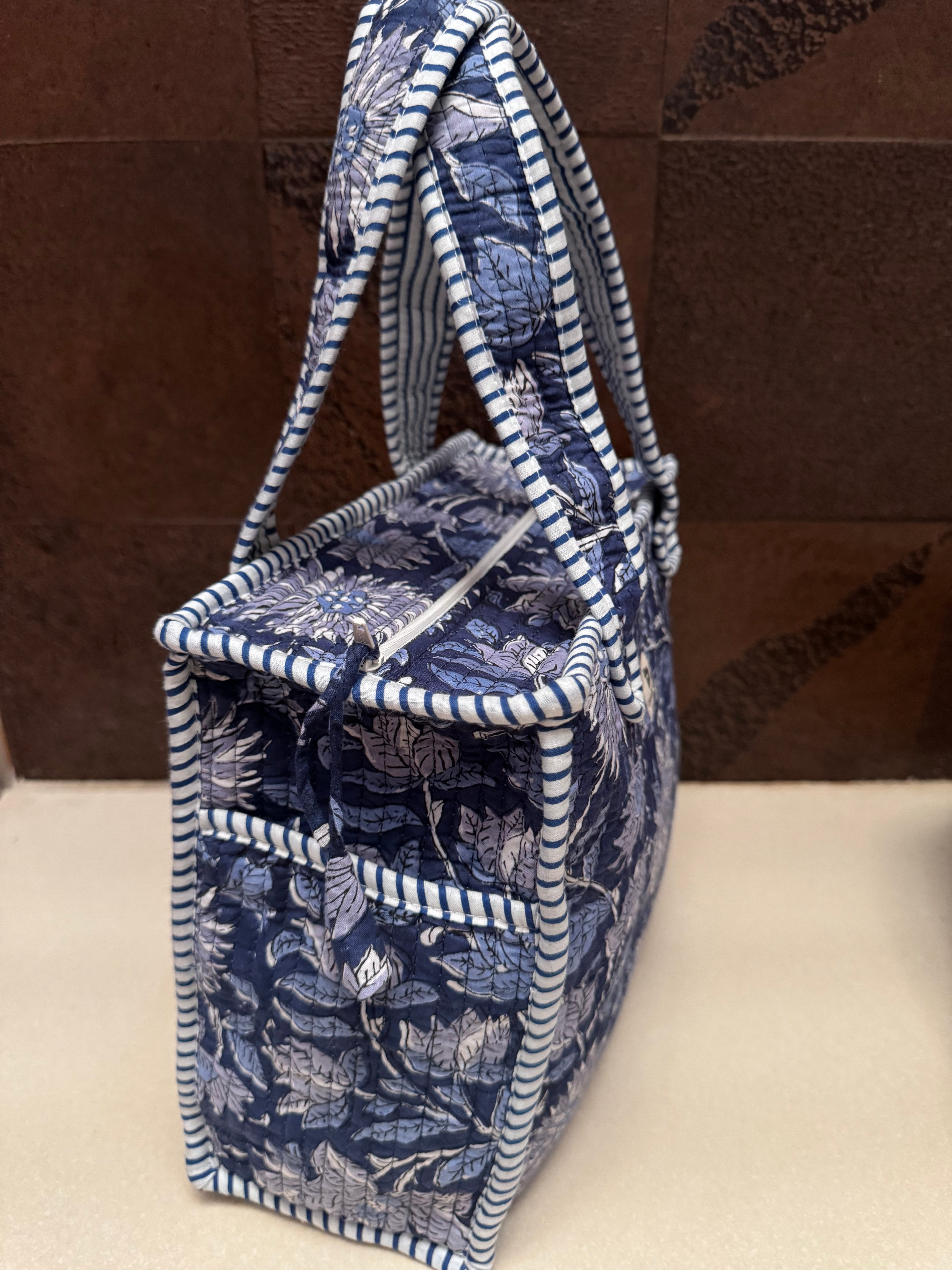 MINI TOTE BAG WITH ZIP