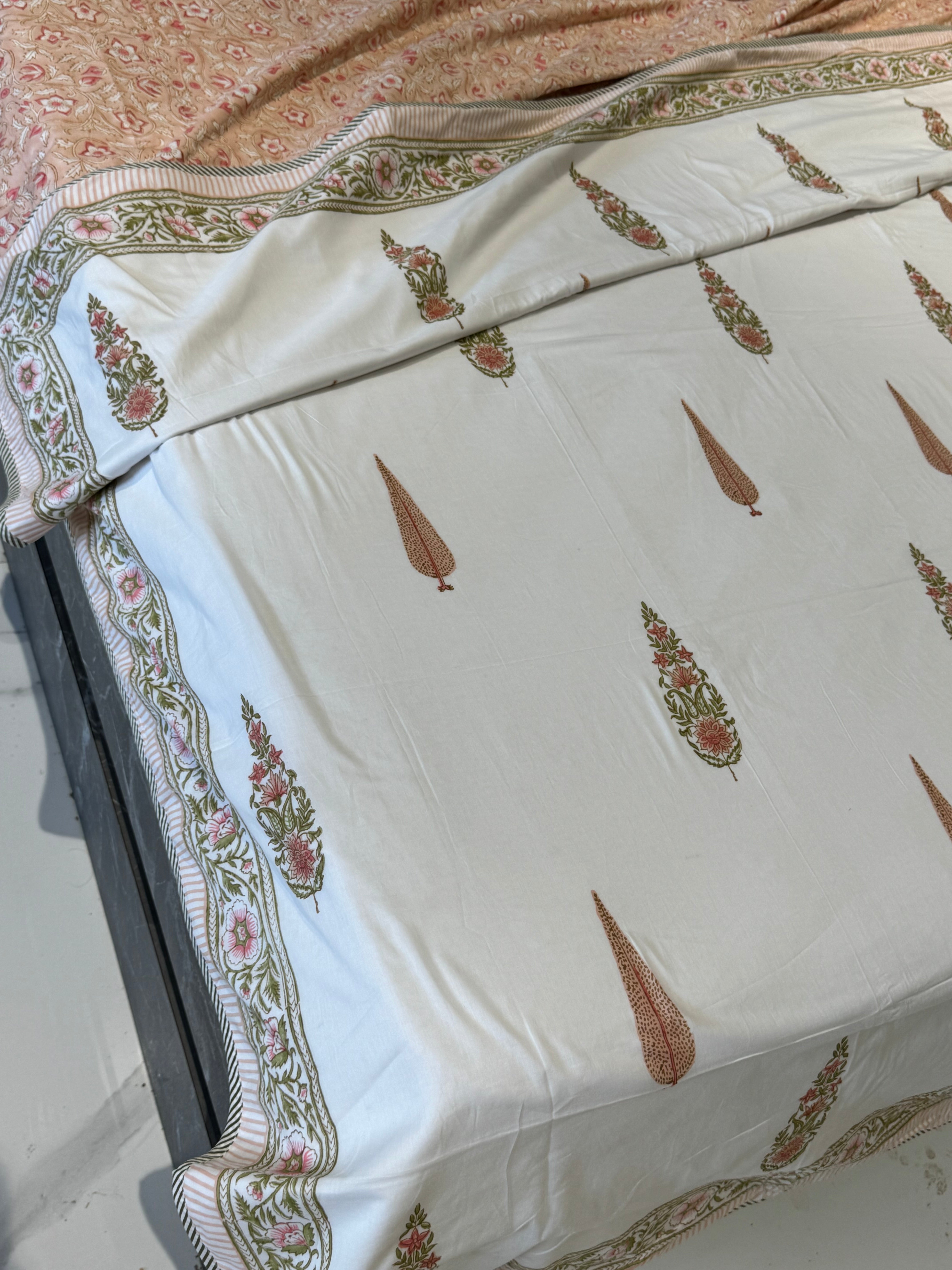 PEACH CYPRESS HANDBLOCK PRINTED REVERSIBLE MULMUL DOHAR by