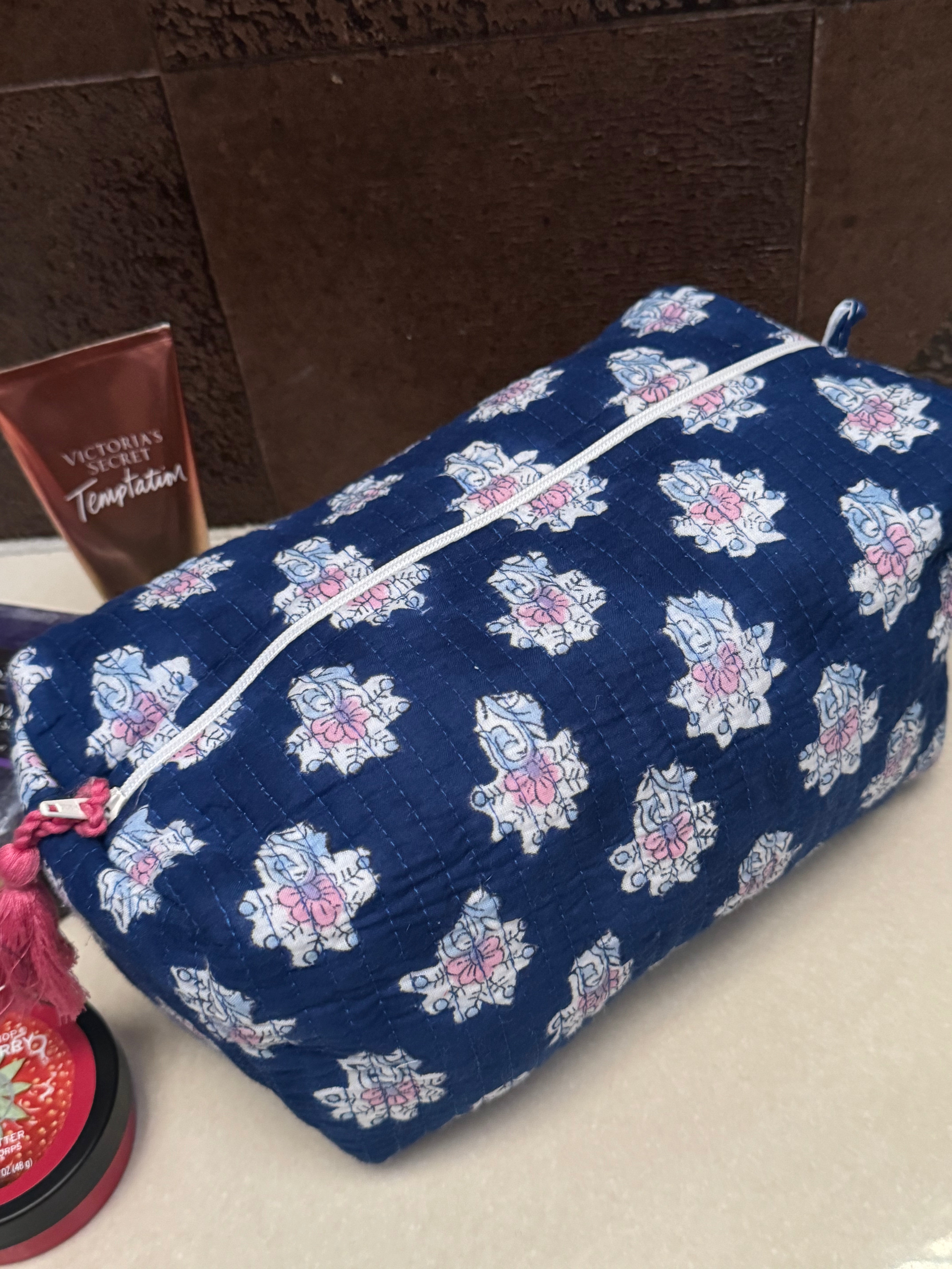 MULTI PURPOSE TOILETRY BAGS