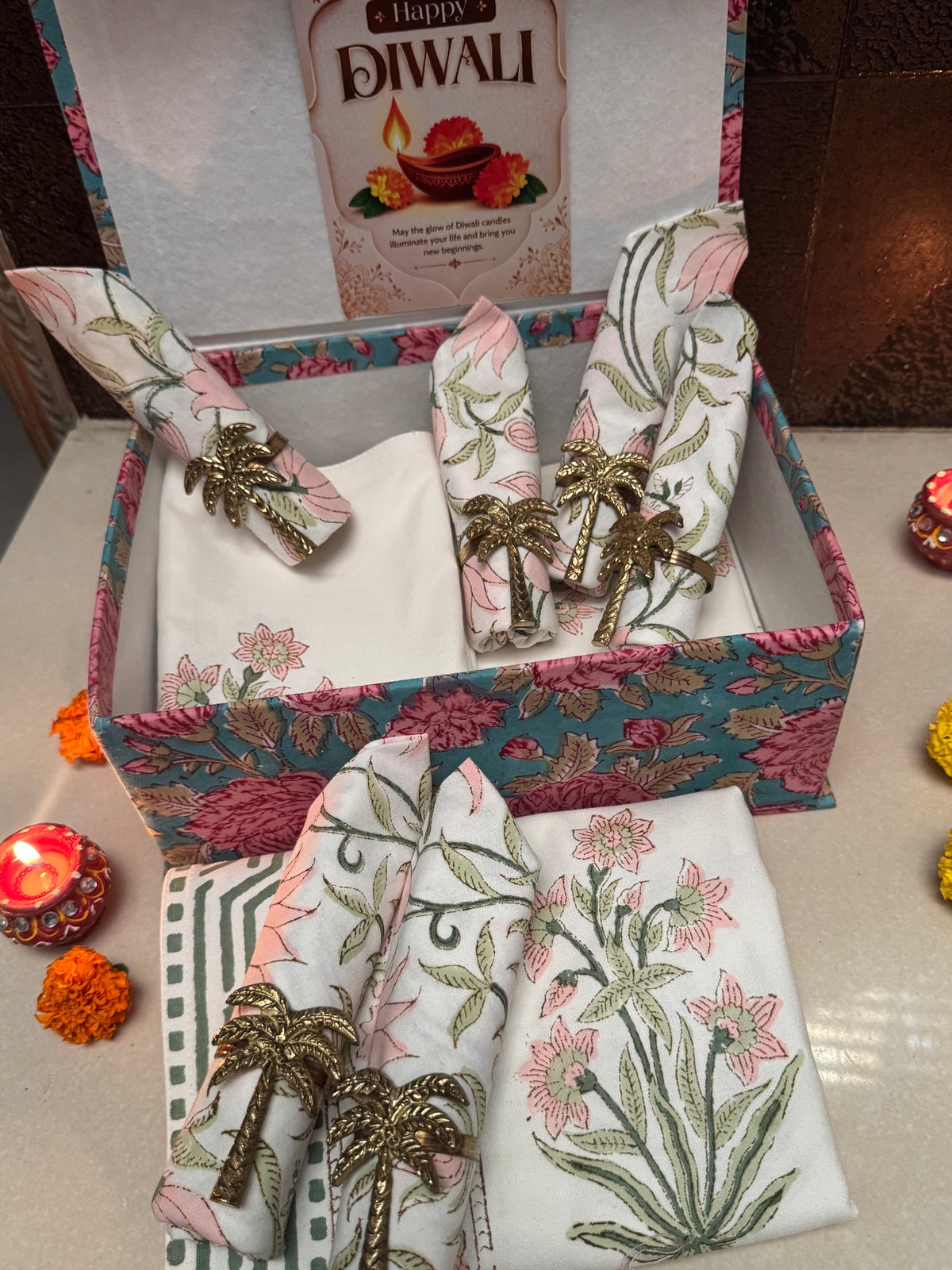 HAND BLOCK PRINTED GIFT BOX - TABLE LINEN
