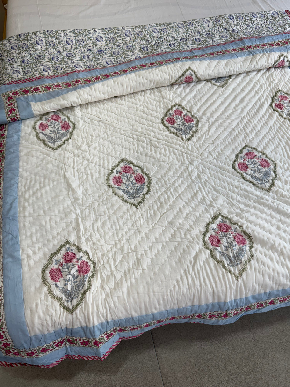 HANDBLOCK PRINTED SINGLE QUILT