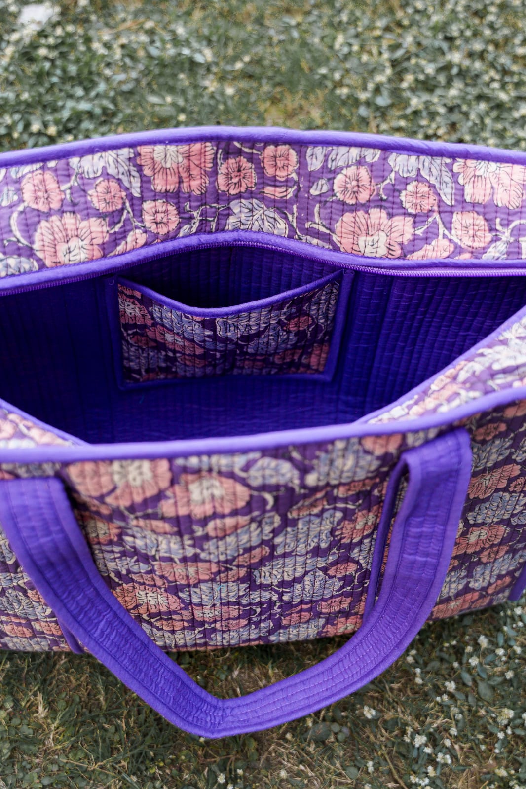 HAND BLOCK PRINTED TOTE BAG WITH ZIP