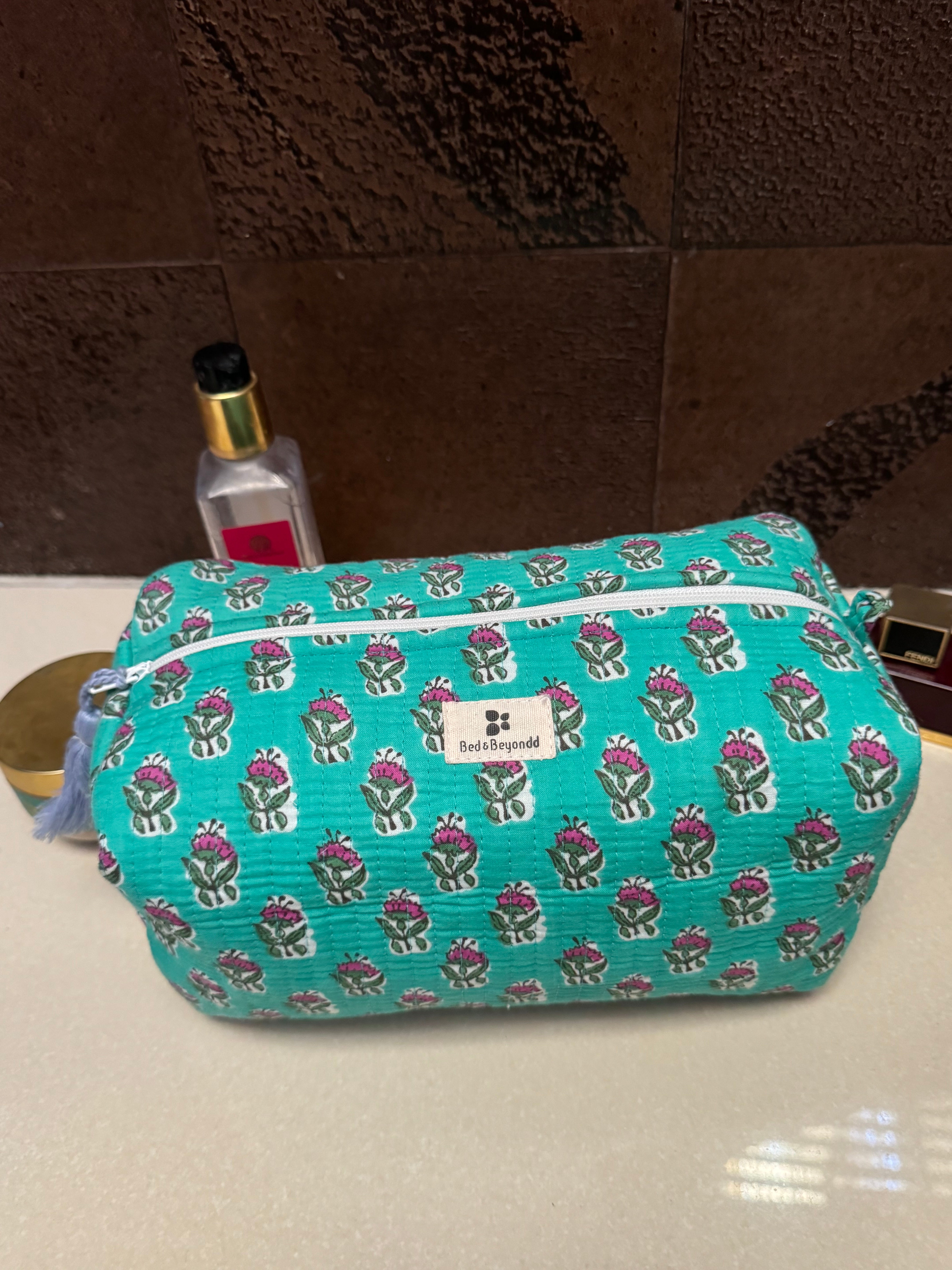 MULTI PURPOSE TOILETRY BAGS