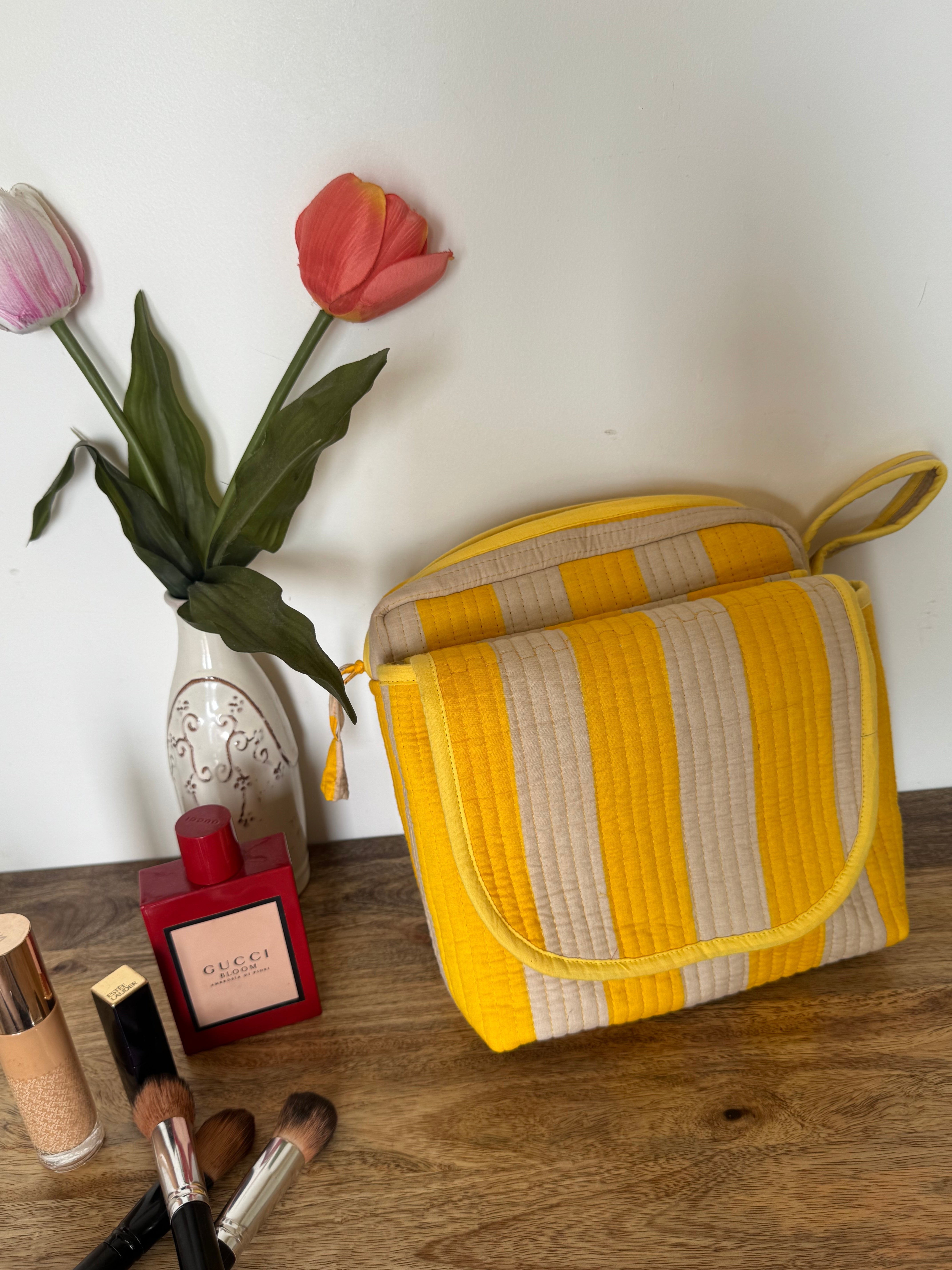 MAKEUP-ON-THE-GO/ DIAPER CHANGING BAG