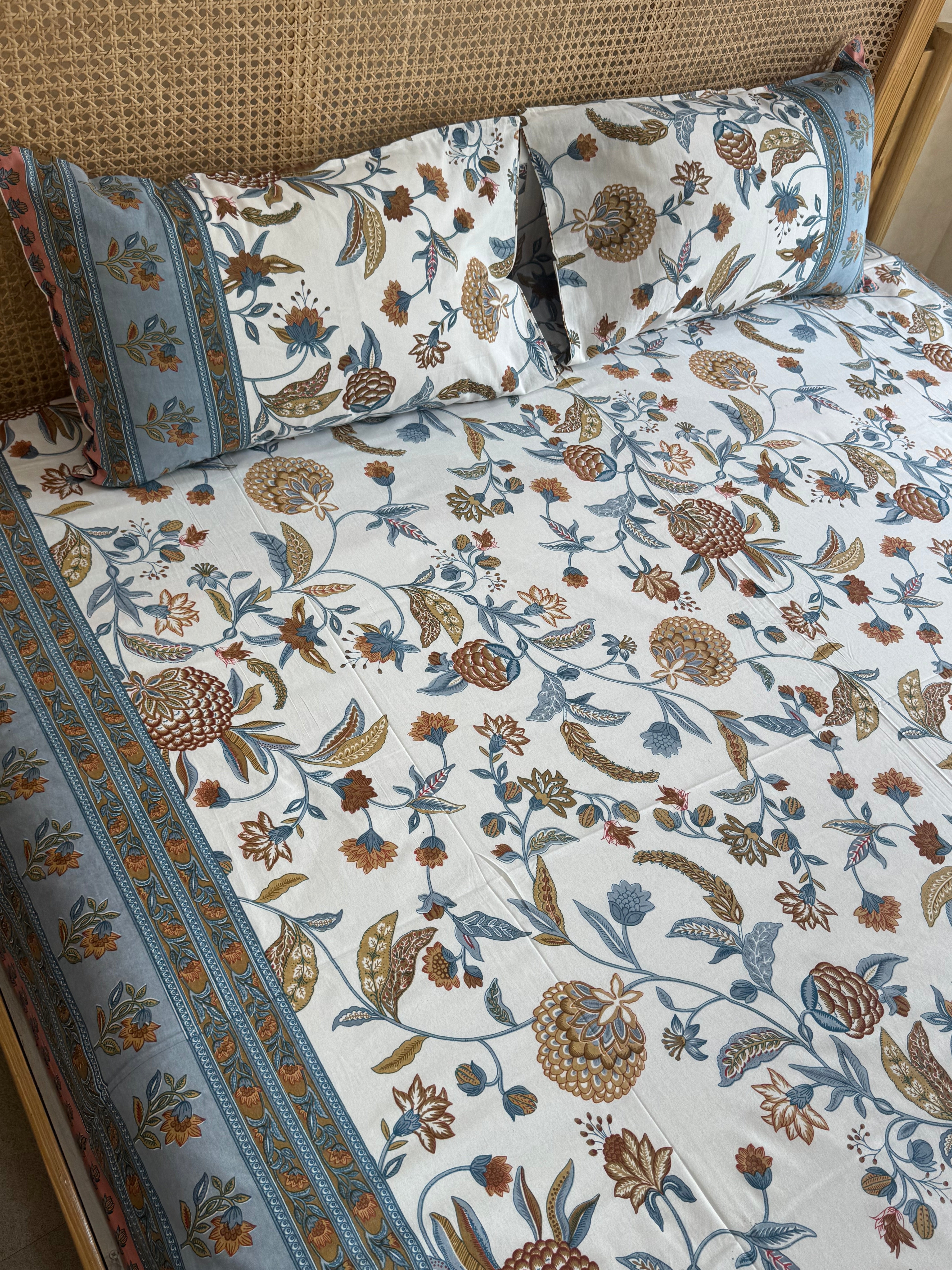 SHALIMAR BEDSHEET WITH TWO REVERSIBLE PILLOW COVERS