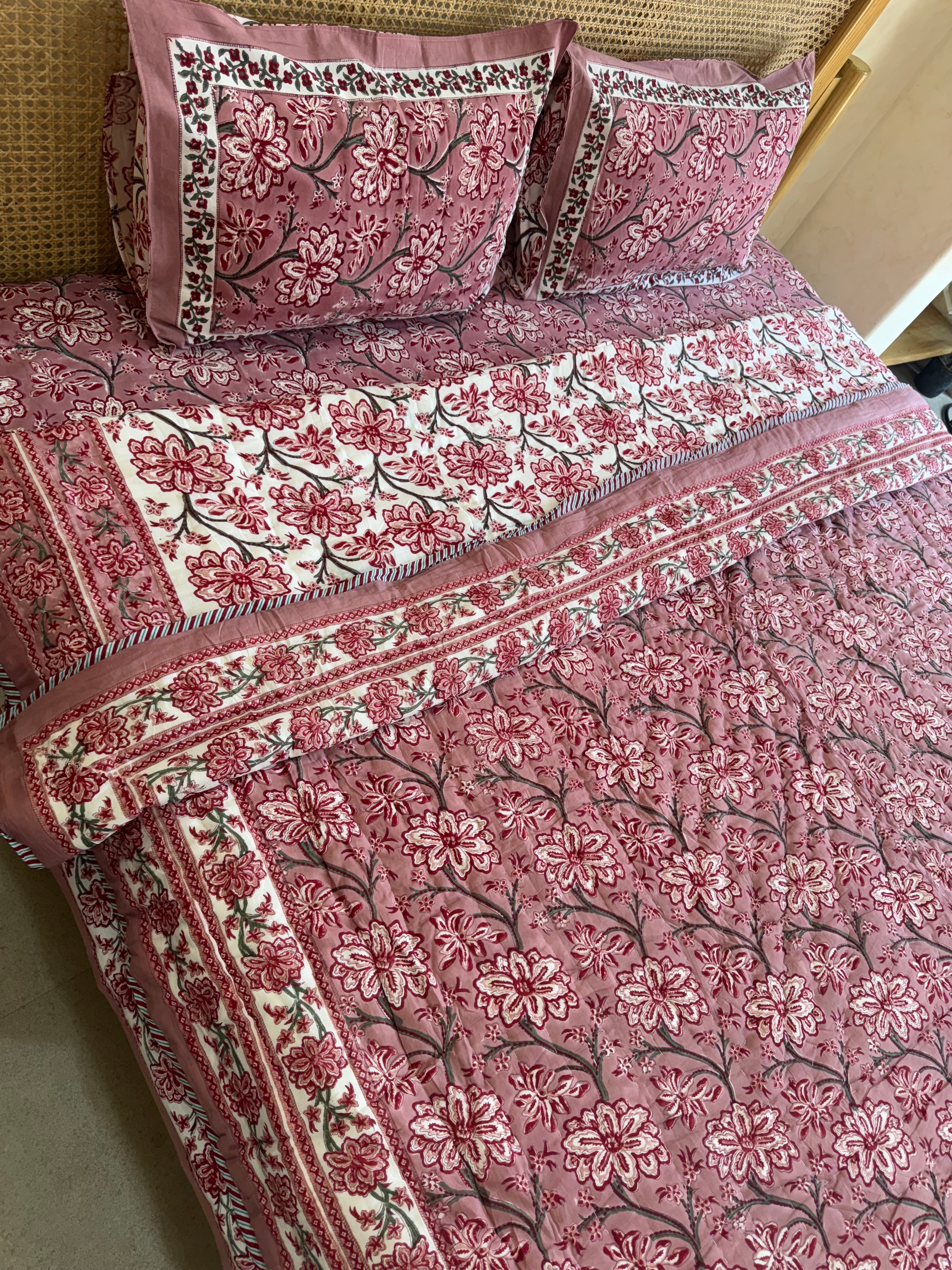 FESTIVE HAND BLOCK PRINTED BEDDING SET