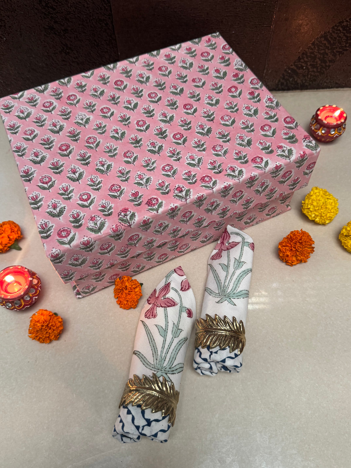 HAND BLOCK PRINTED GIFT BOX - TABLE LINEN