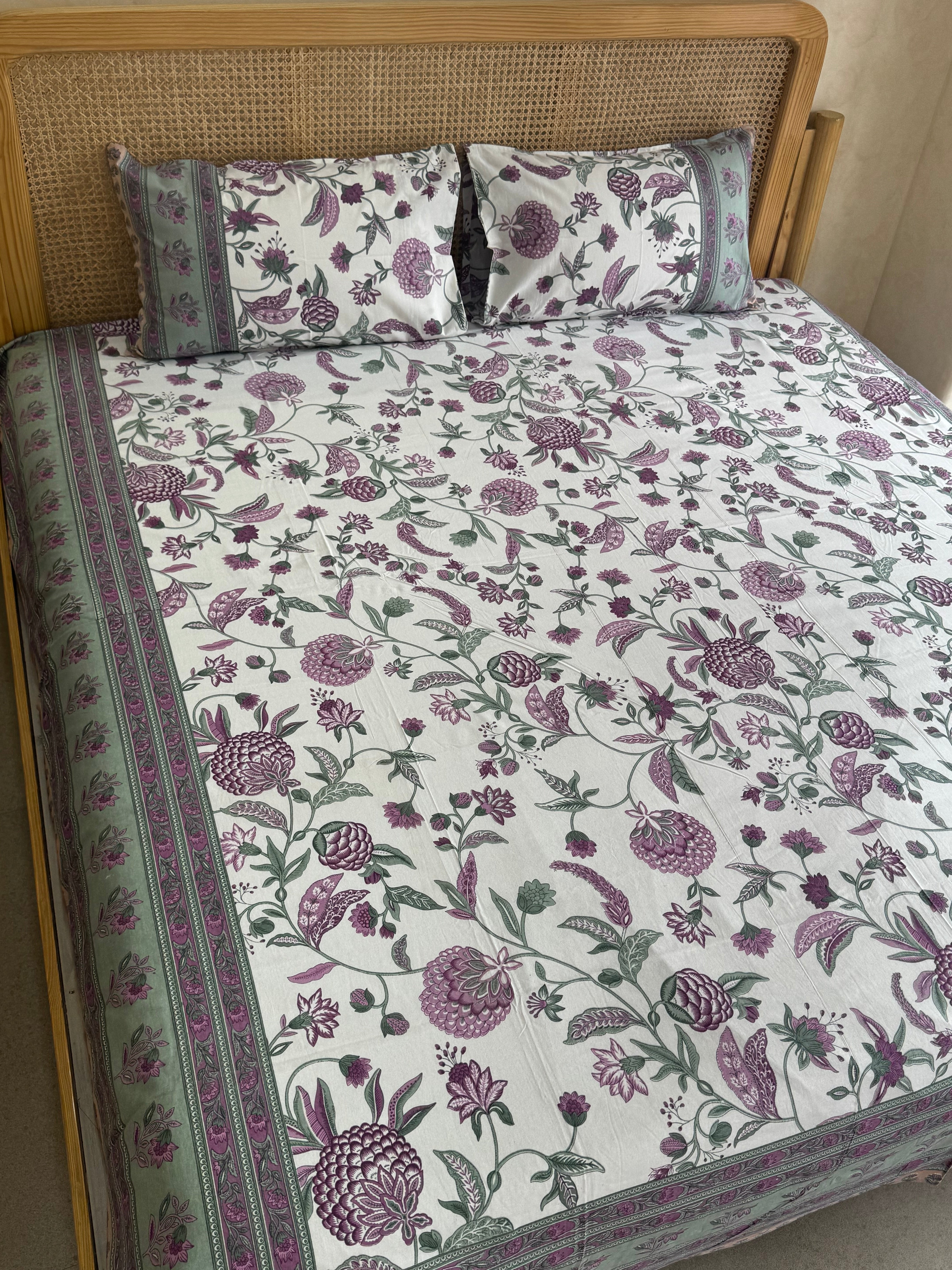 SHALIMAR BEDSHEET WITH TWO REVERSIBLE PILLOW COVERS