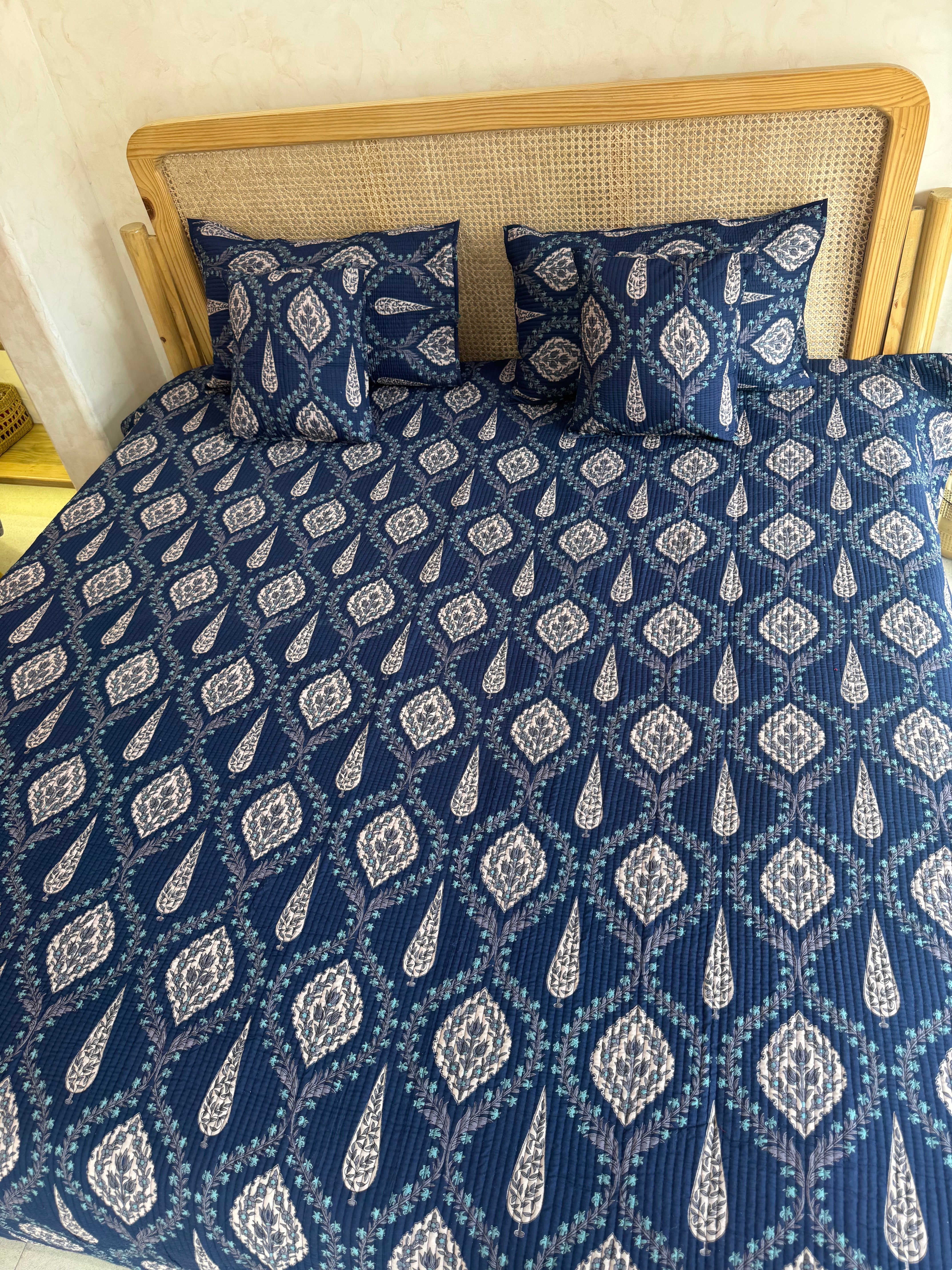 KANAK JAAL QUILTED BEDCOVER SET(5PC) - BEDCOVER + 2 PILLOW CASES + 2 CUSHION COVERS