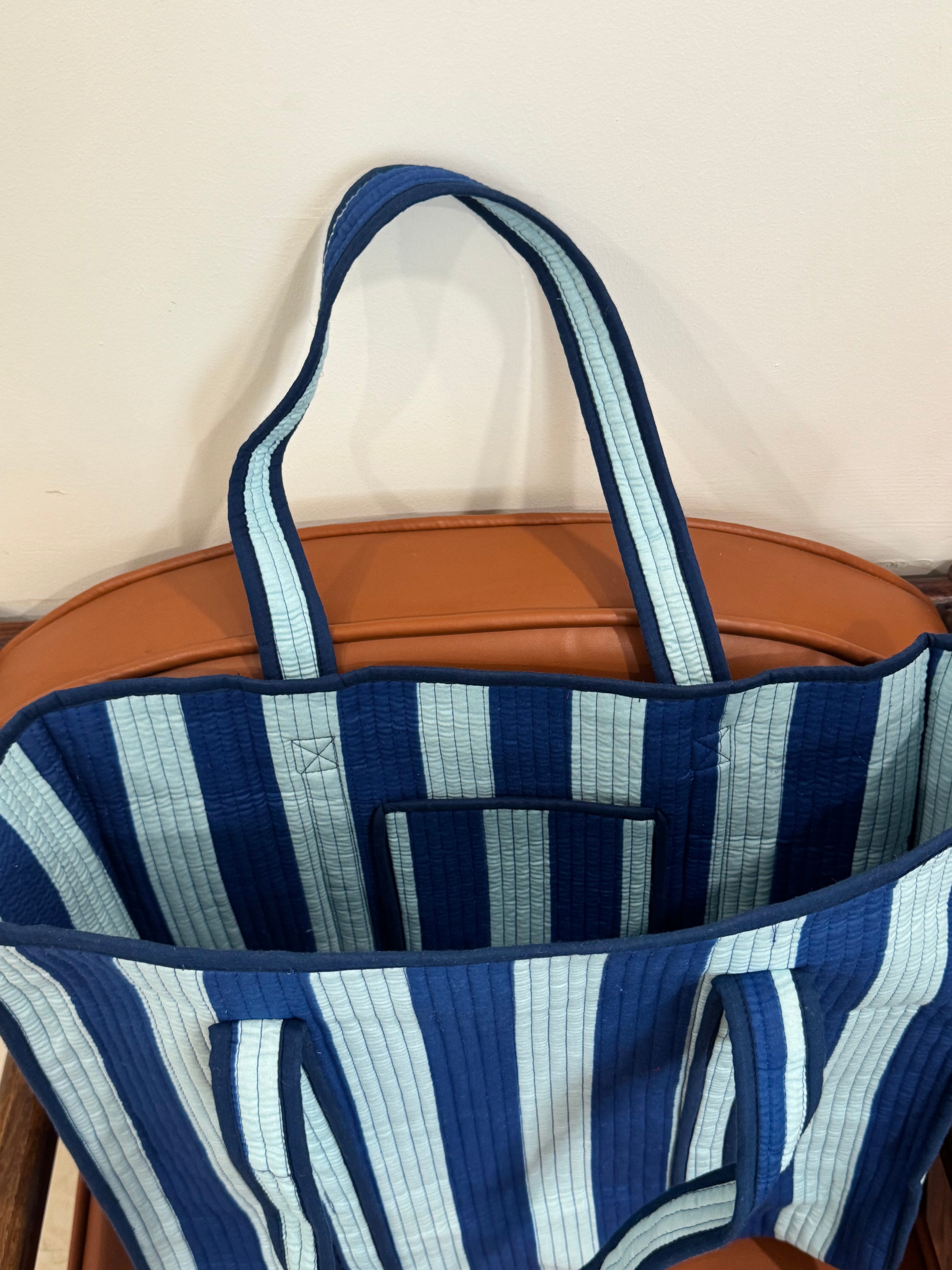 TOTE BAG WITHOUT ZIP/BUTTON