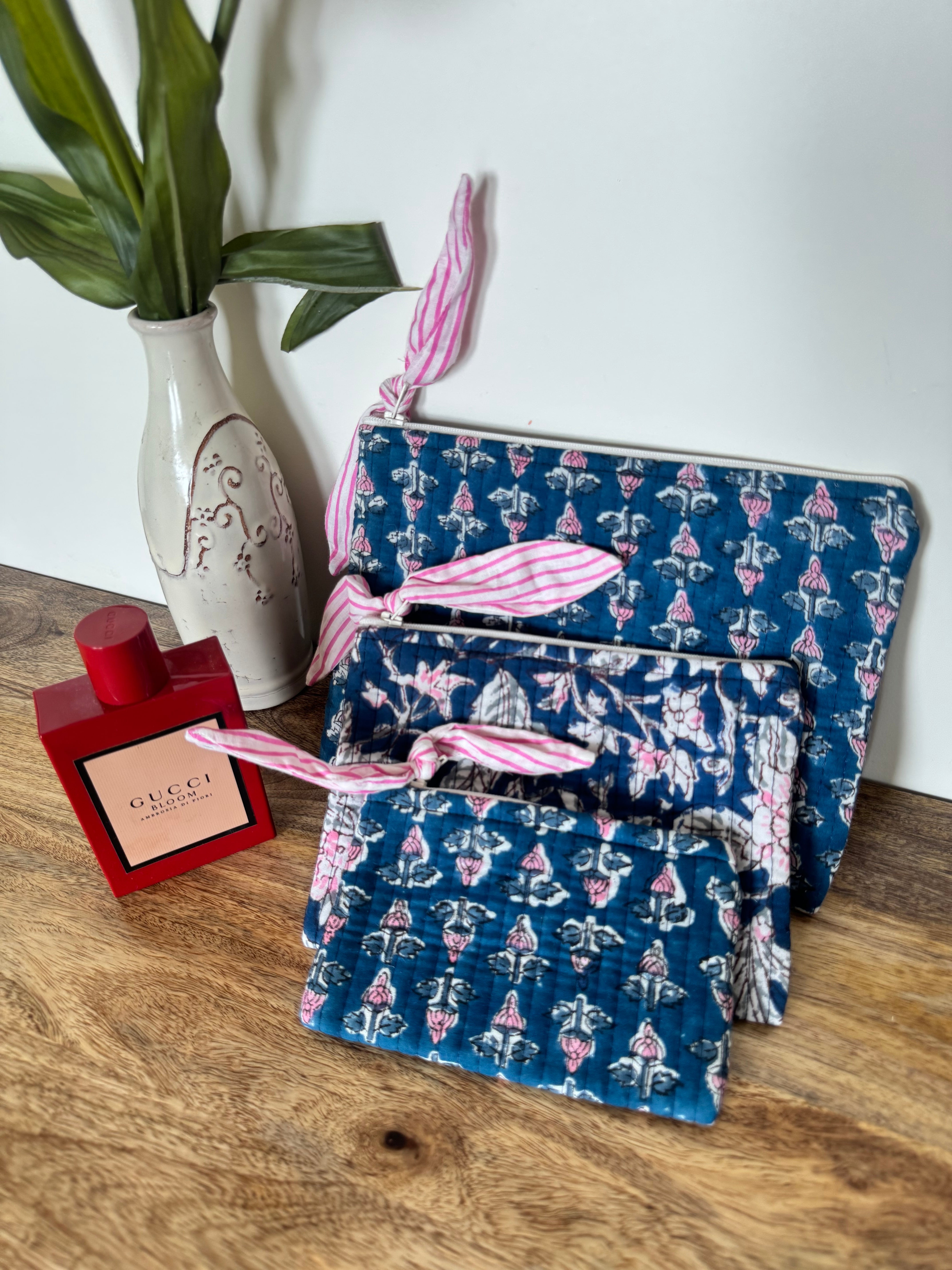 FLAT POUCH - SET OF THREE