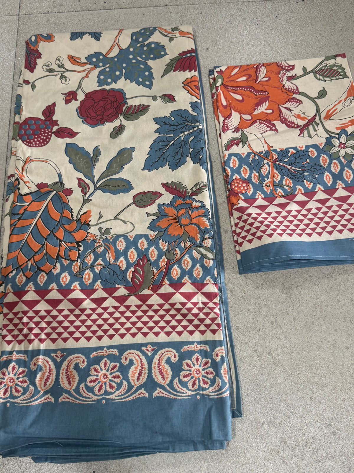 SHALIMAR BEDSHEET WITH TWO REVERSIBLE PILLOW COVERS