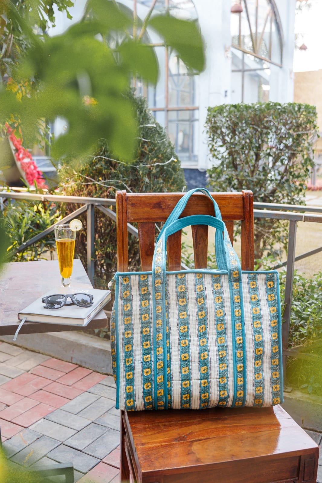 HAND BLOCK PRINTED TOTE BAG WITH ZIP