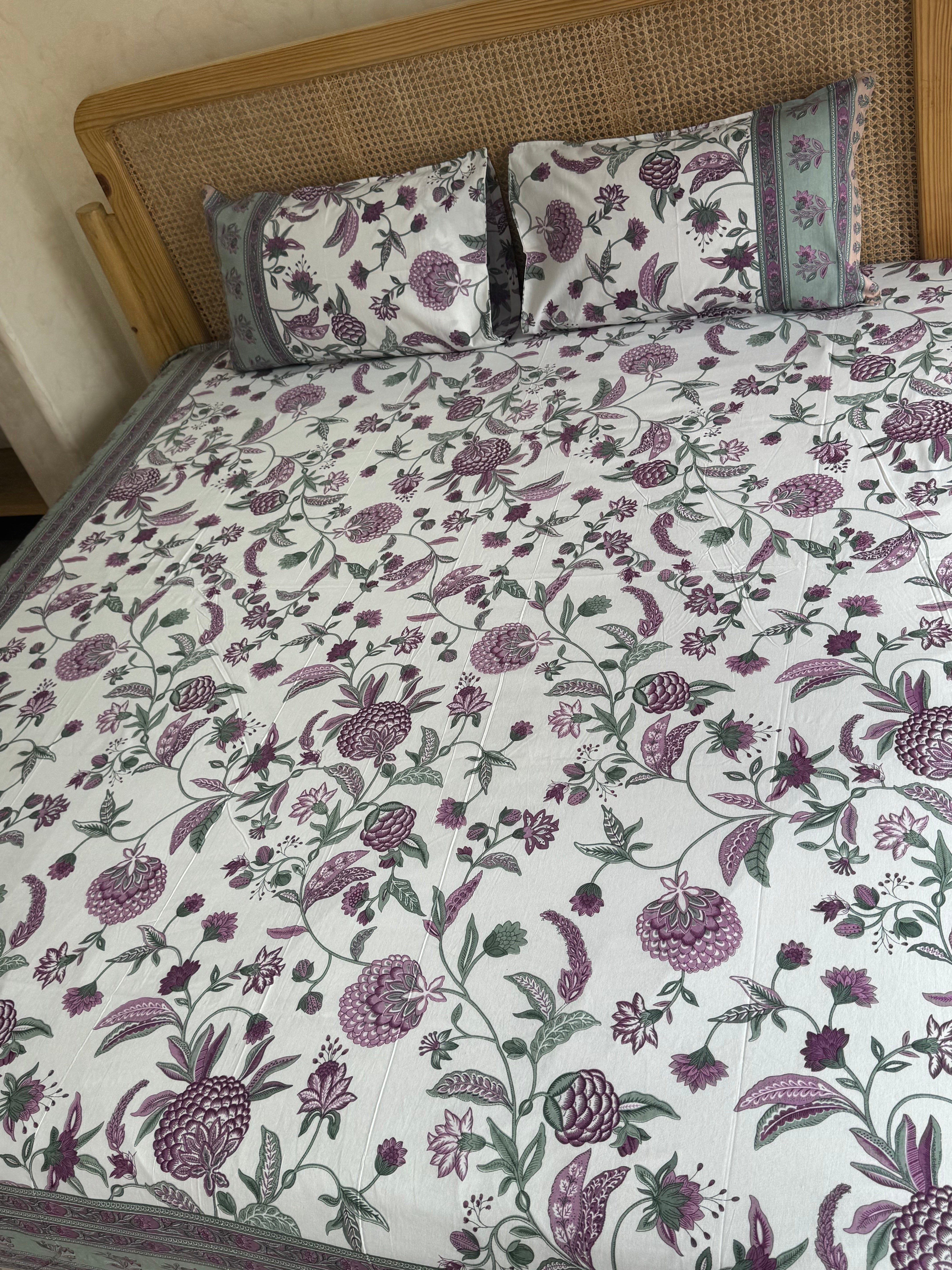SHALIMAR BEDSHEET WITH TWO REVERSIBLE PILLOW COVERS