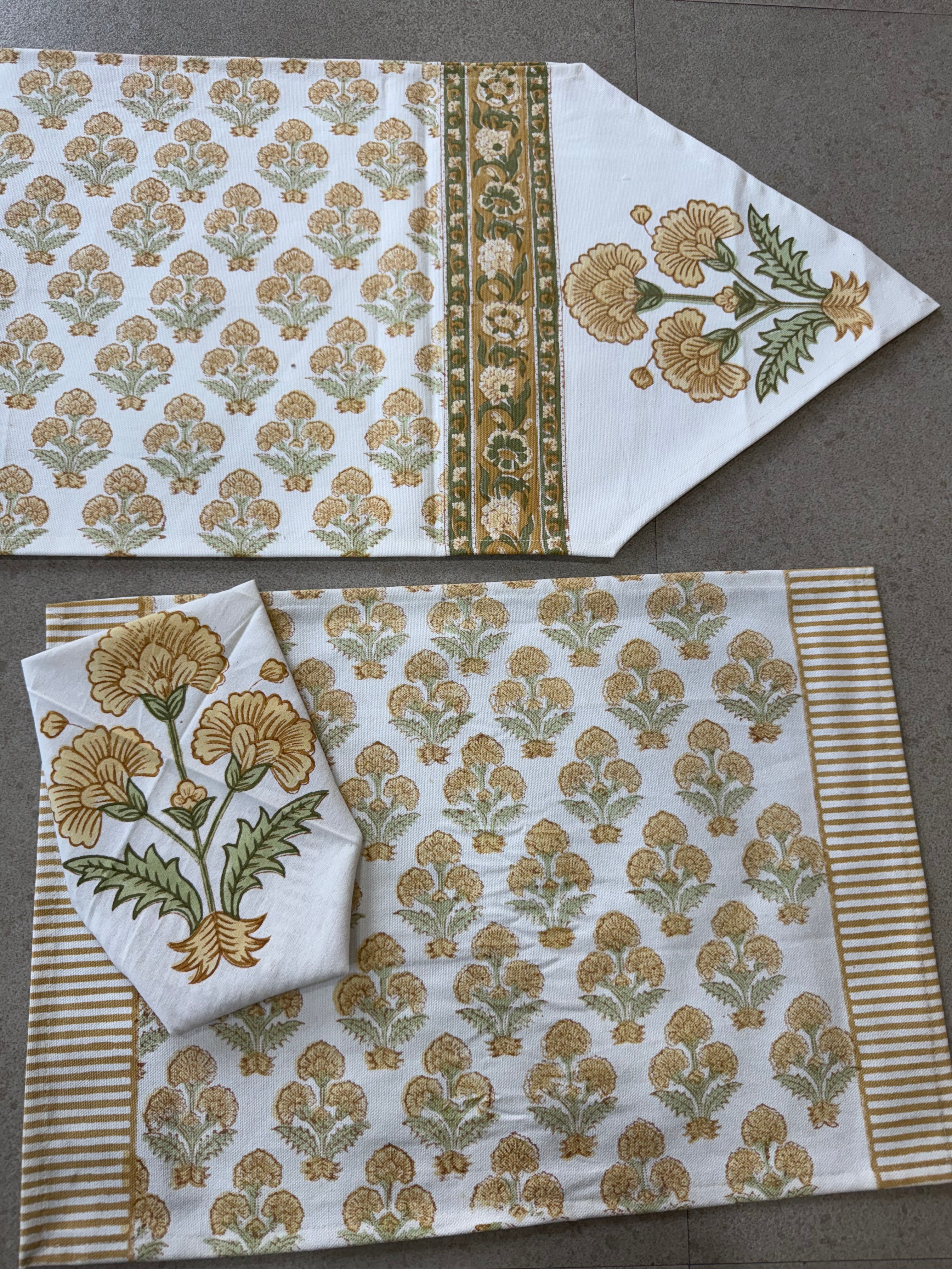 SIX SEATER TABLE RUNNER , SIX MATS AND SIX NAPKIN SET