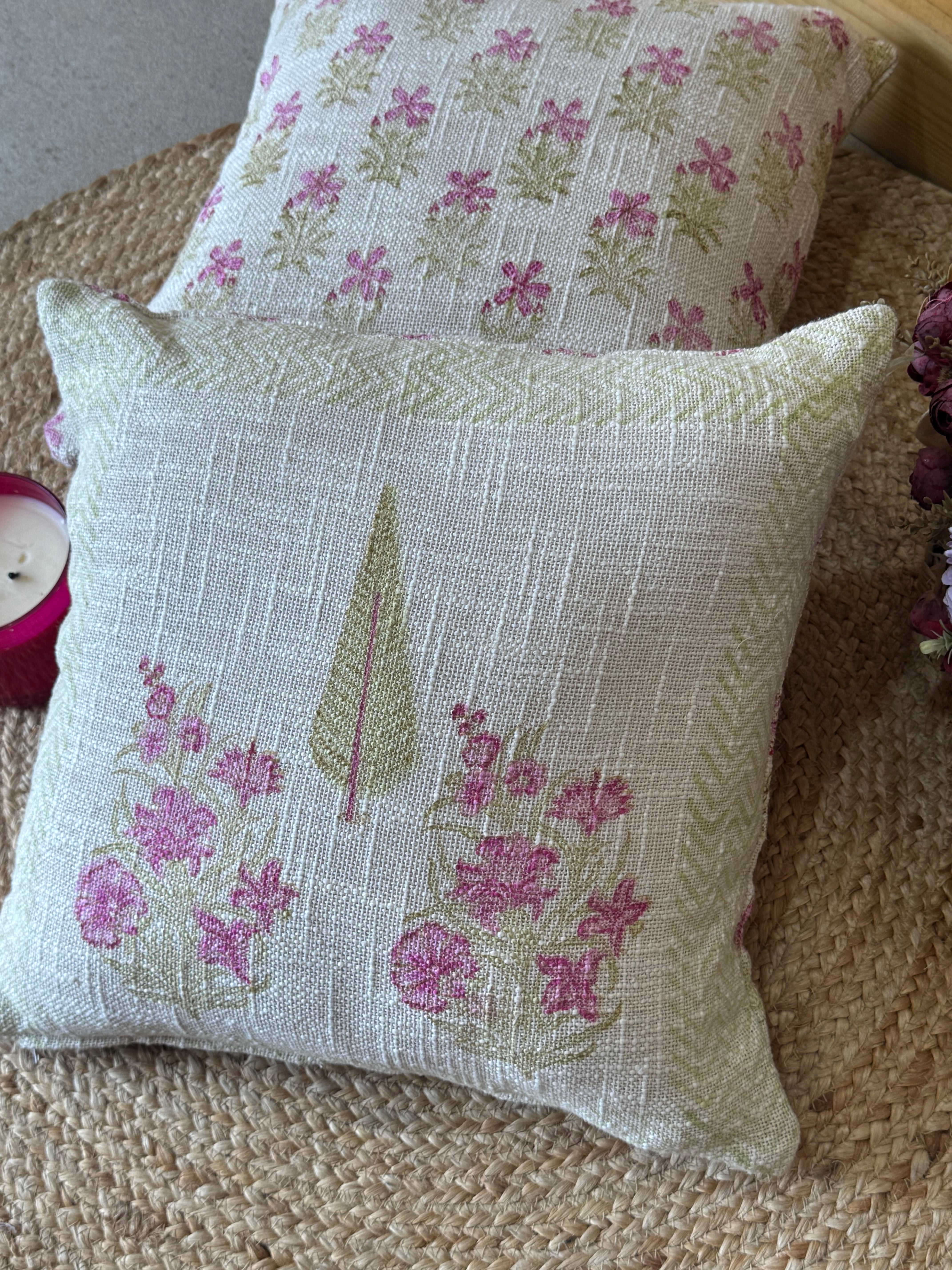 A PAIR OF HANDBLOCK PRINTED 16*16 INCHES JUTE CUSHION COVER