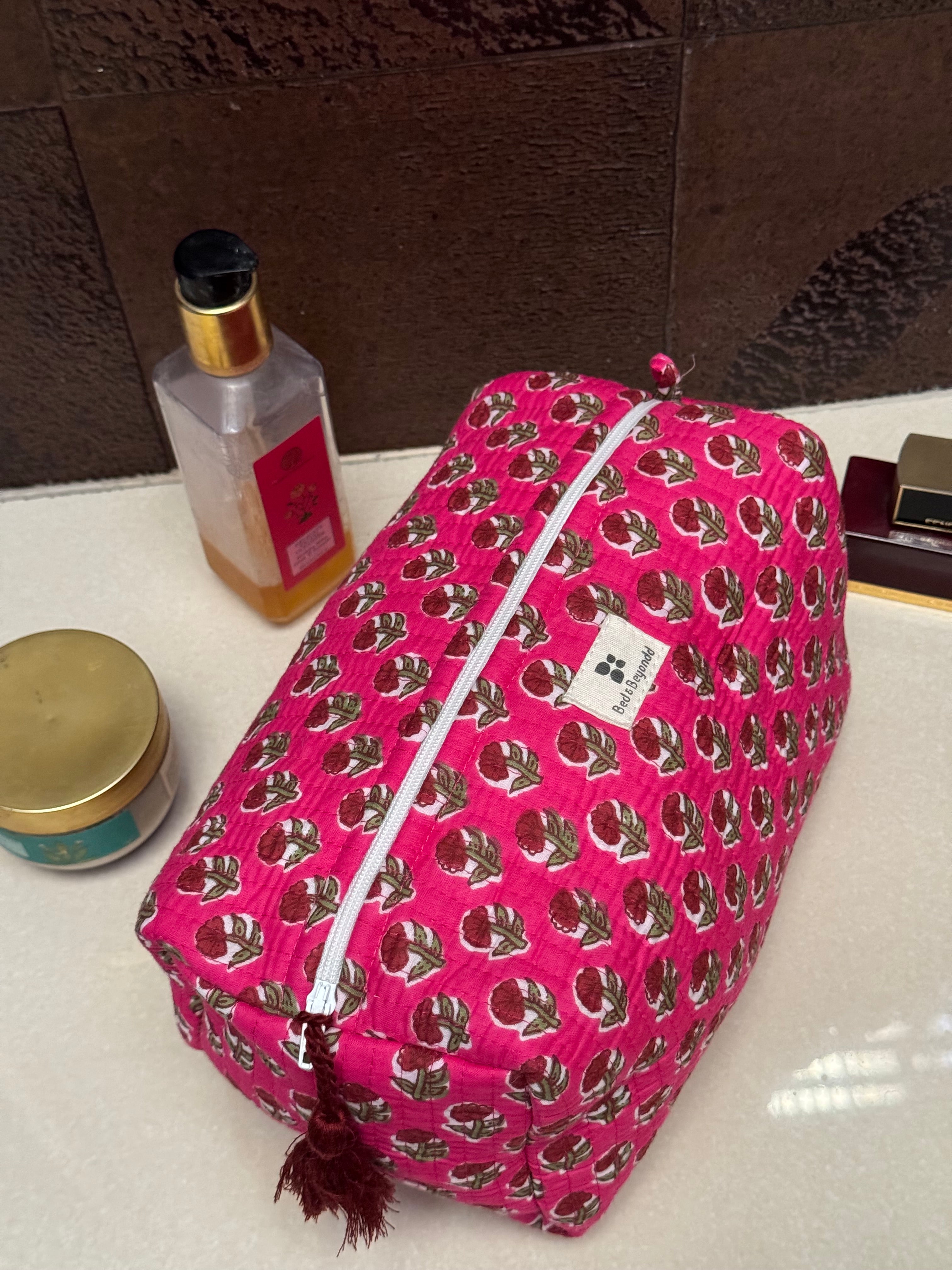 MULTI PURPOSE TOILETRY BAGS