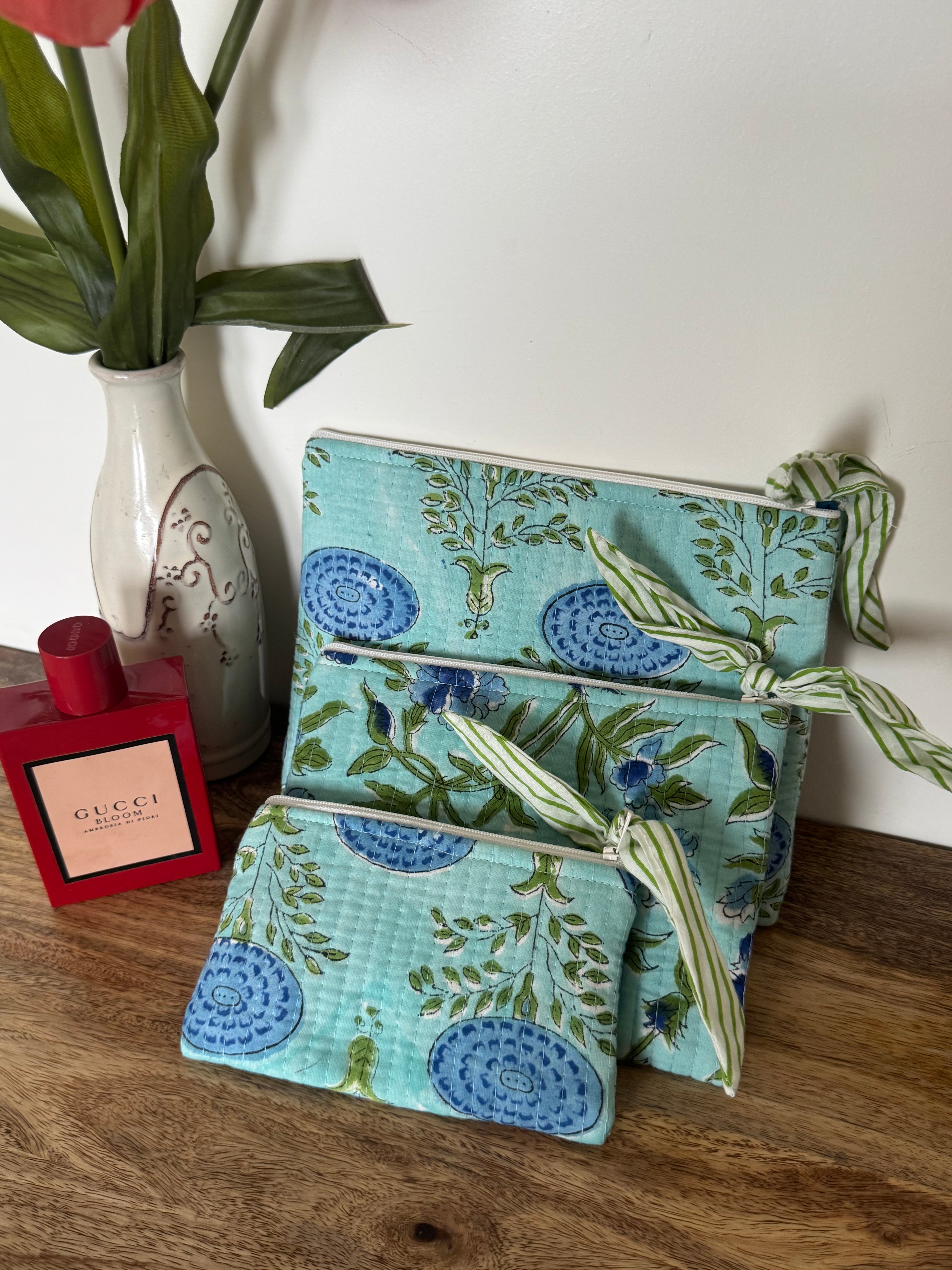FLAT POUCH - SET OF THREE