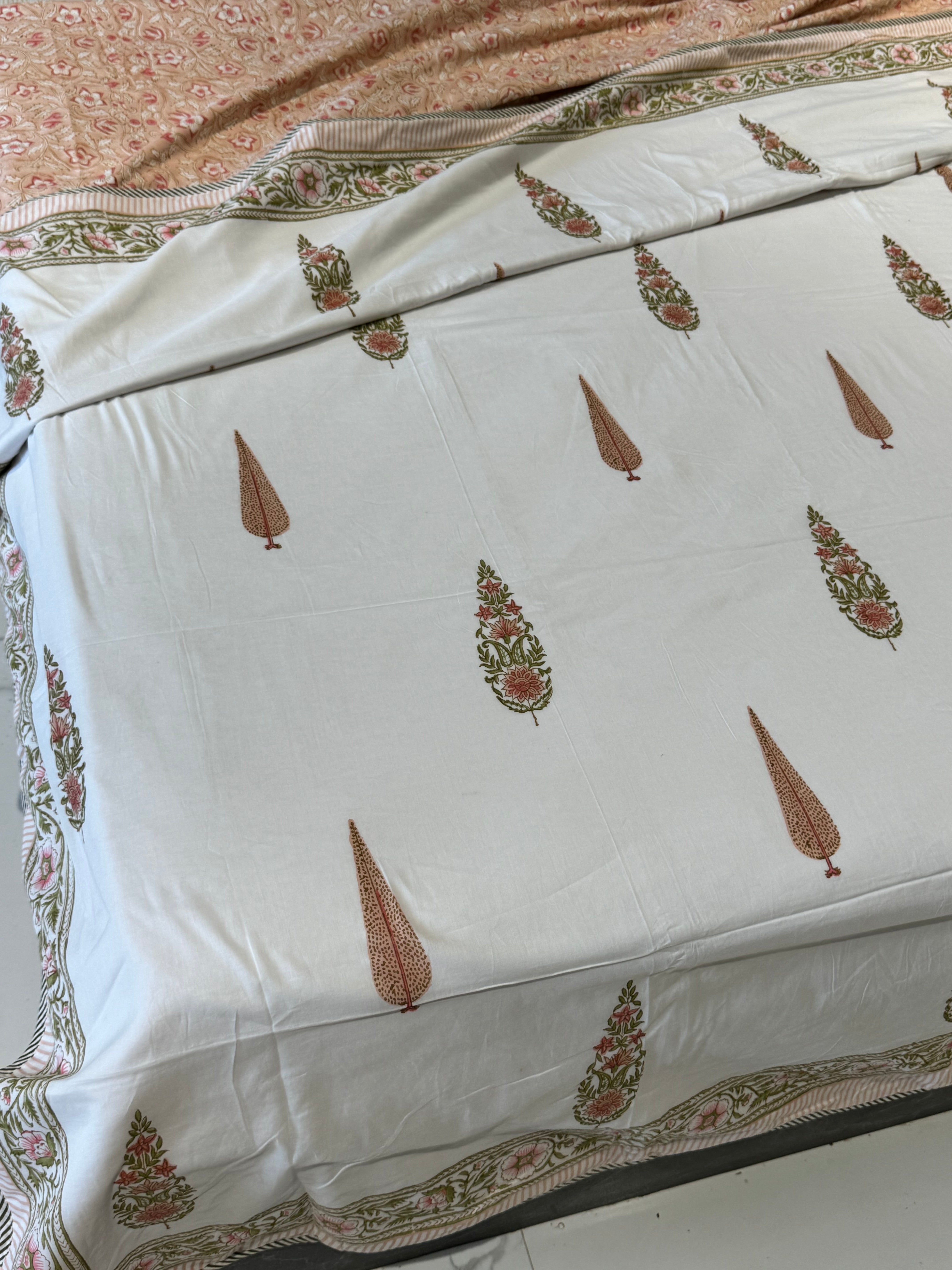 PEACH CYPRESS HANDBLOCK PRINTED REVERSIBLE MULMUL DOHAR by