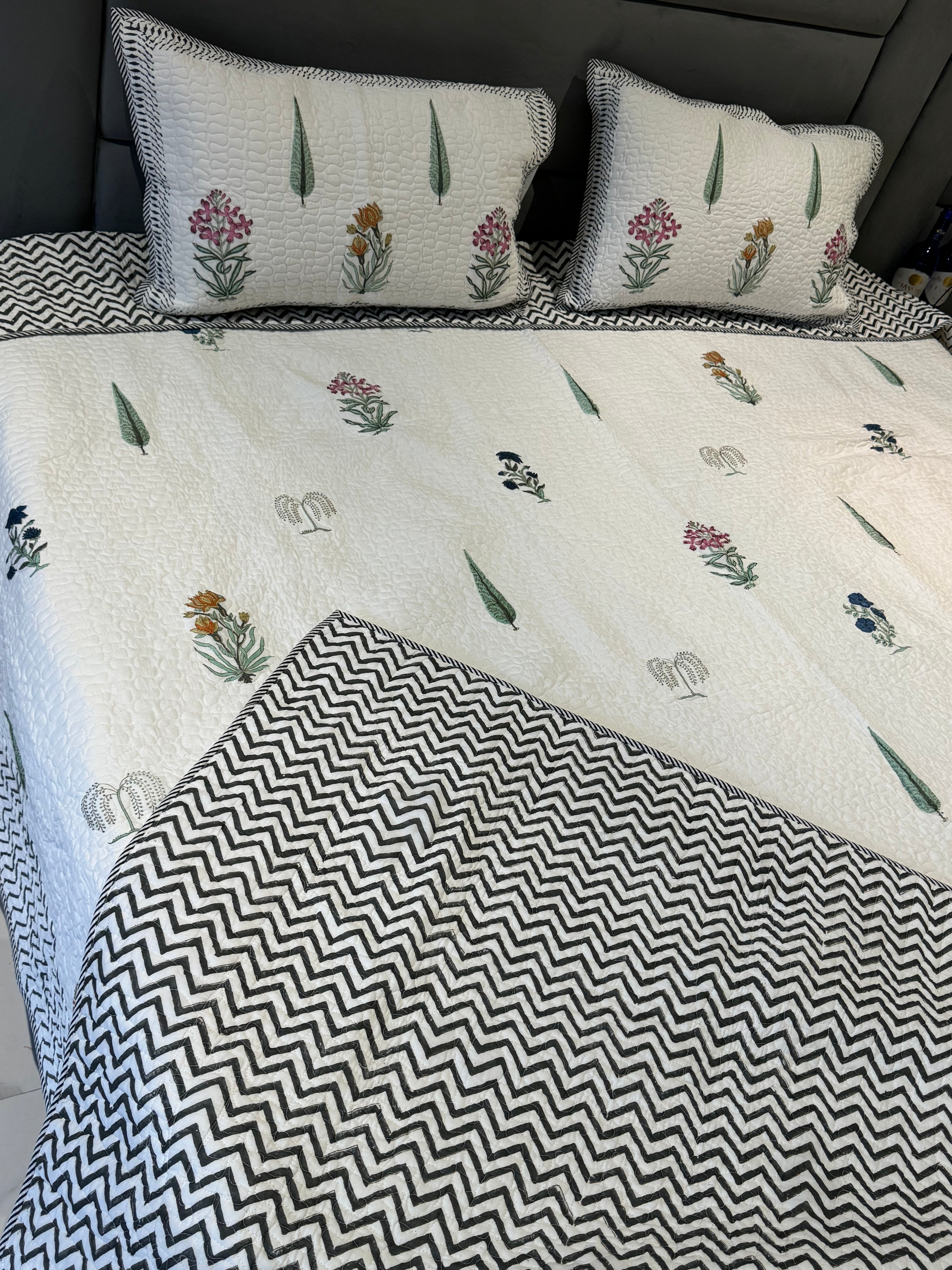 108 BY 108 INCHES CHEVRON HANDBLOCK PRINTED QUILTED BEDCOVER