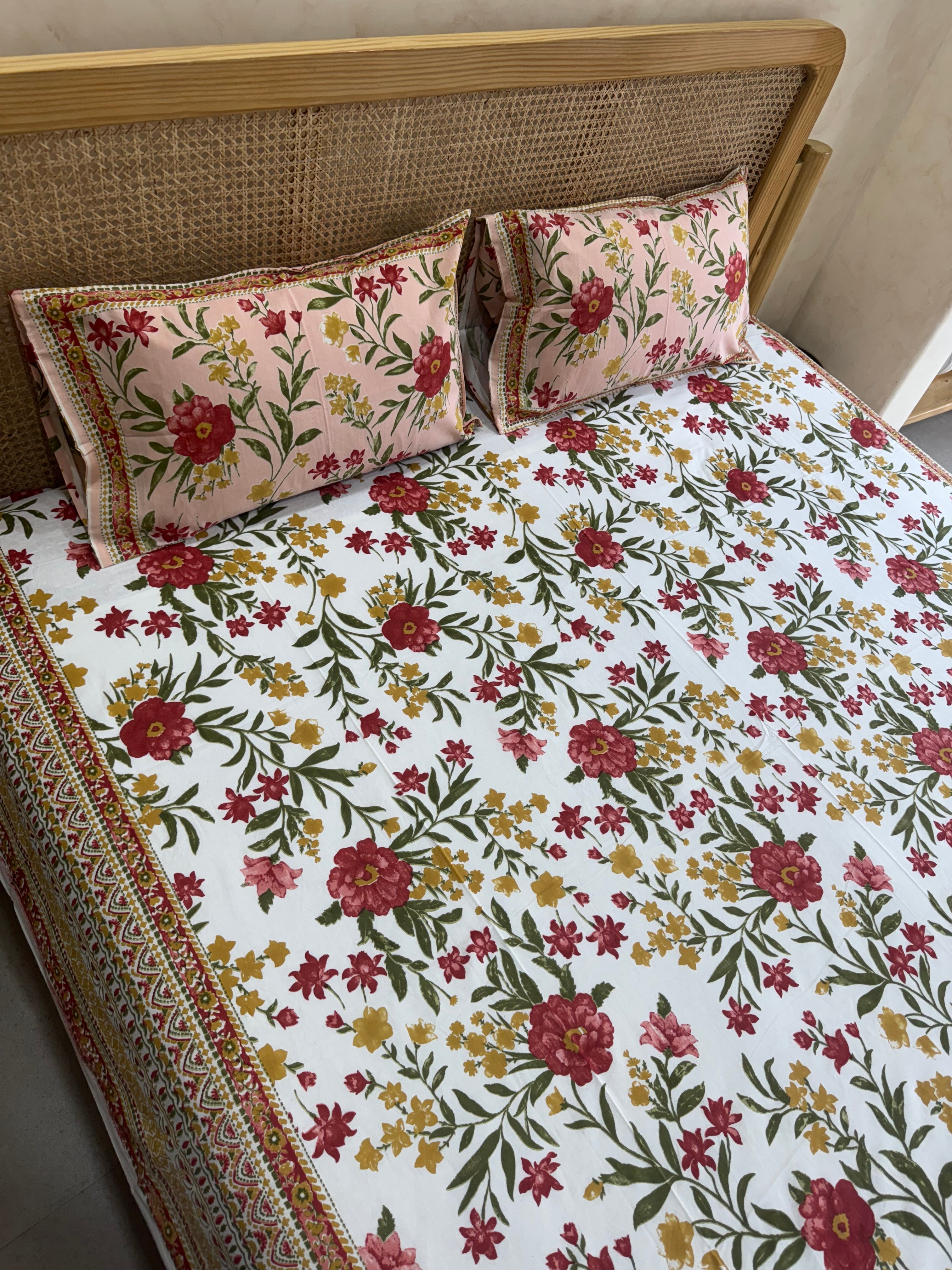 RIWAYAAT BEDSHEET WITH TWO REVERSIBLE PILLOW COVERS