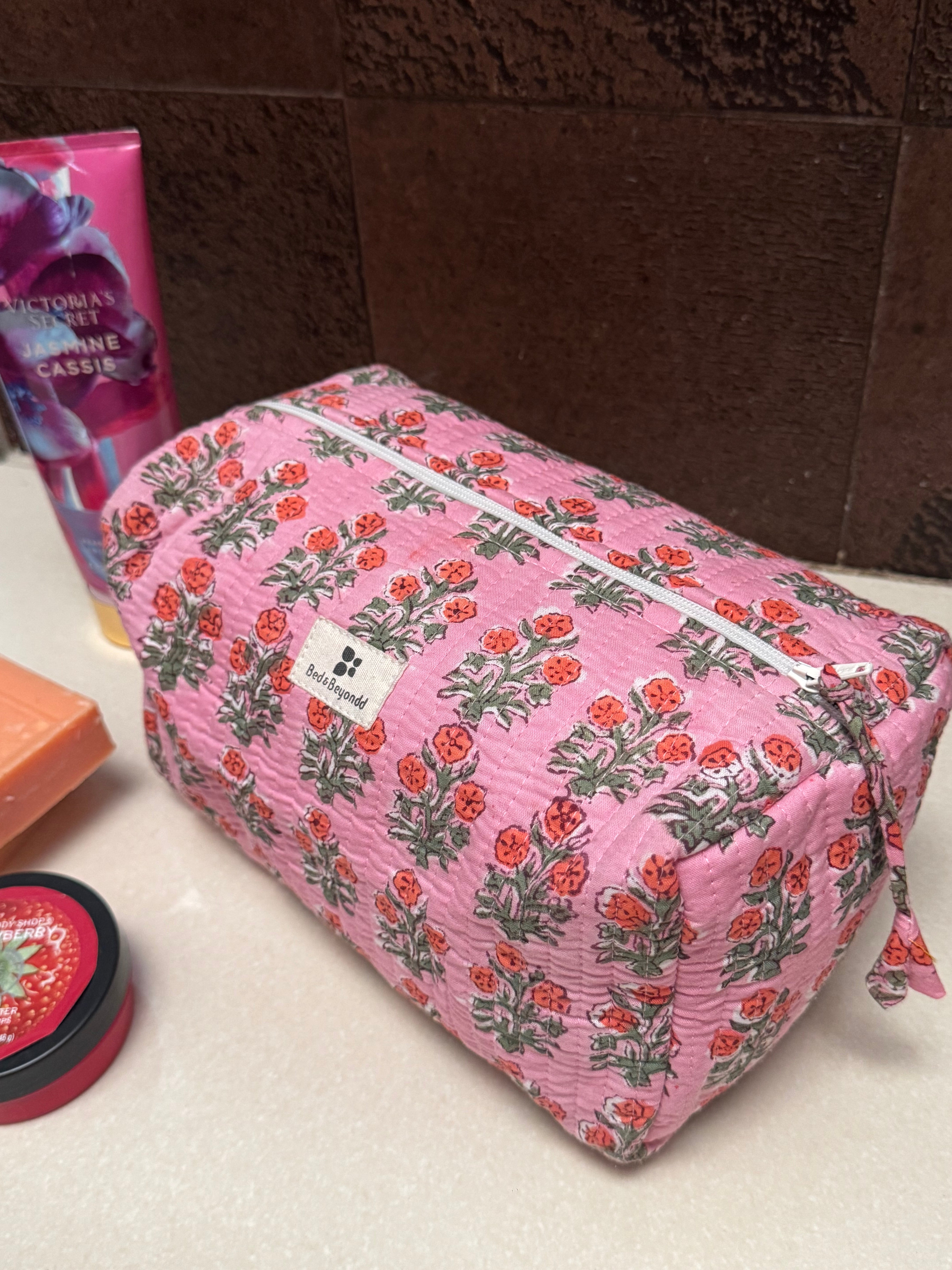 MULTI PURPOSE TOILETRY BAG