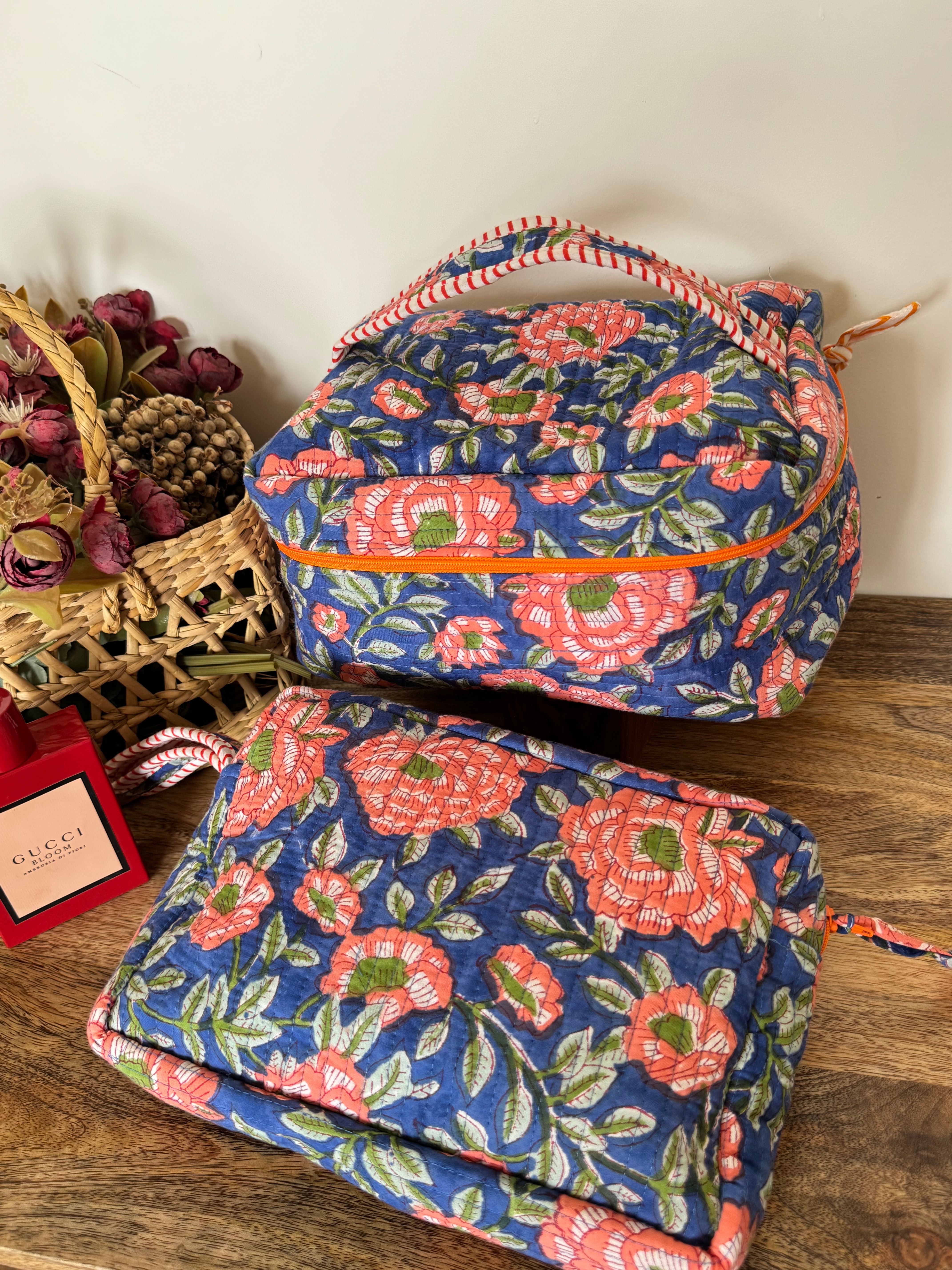 VANITY BAG & TRAVEL POUCH COMBO SET