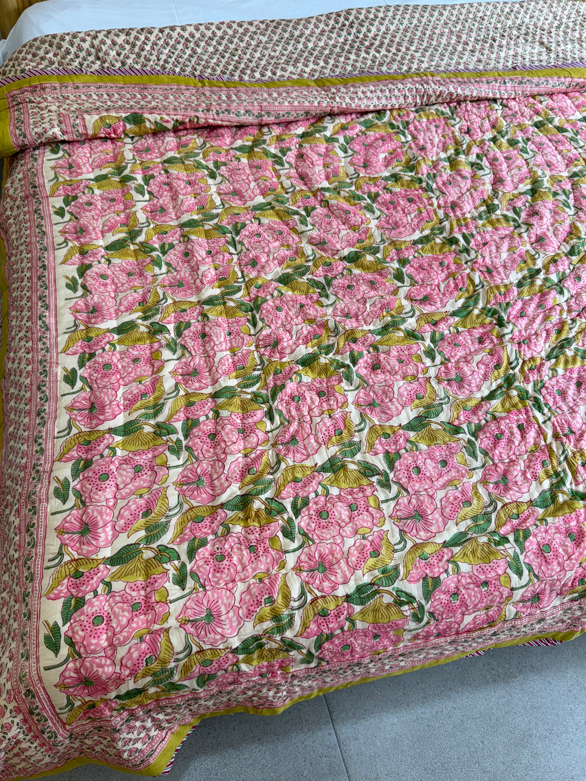 FESTIVE HAND BLOCK PRINTED REVERSIBLE QUILT (DOUBLE BED)