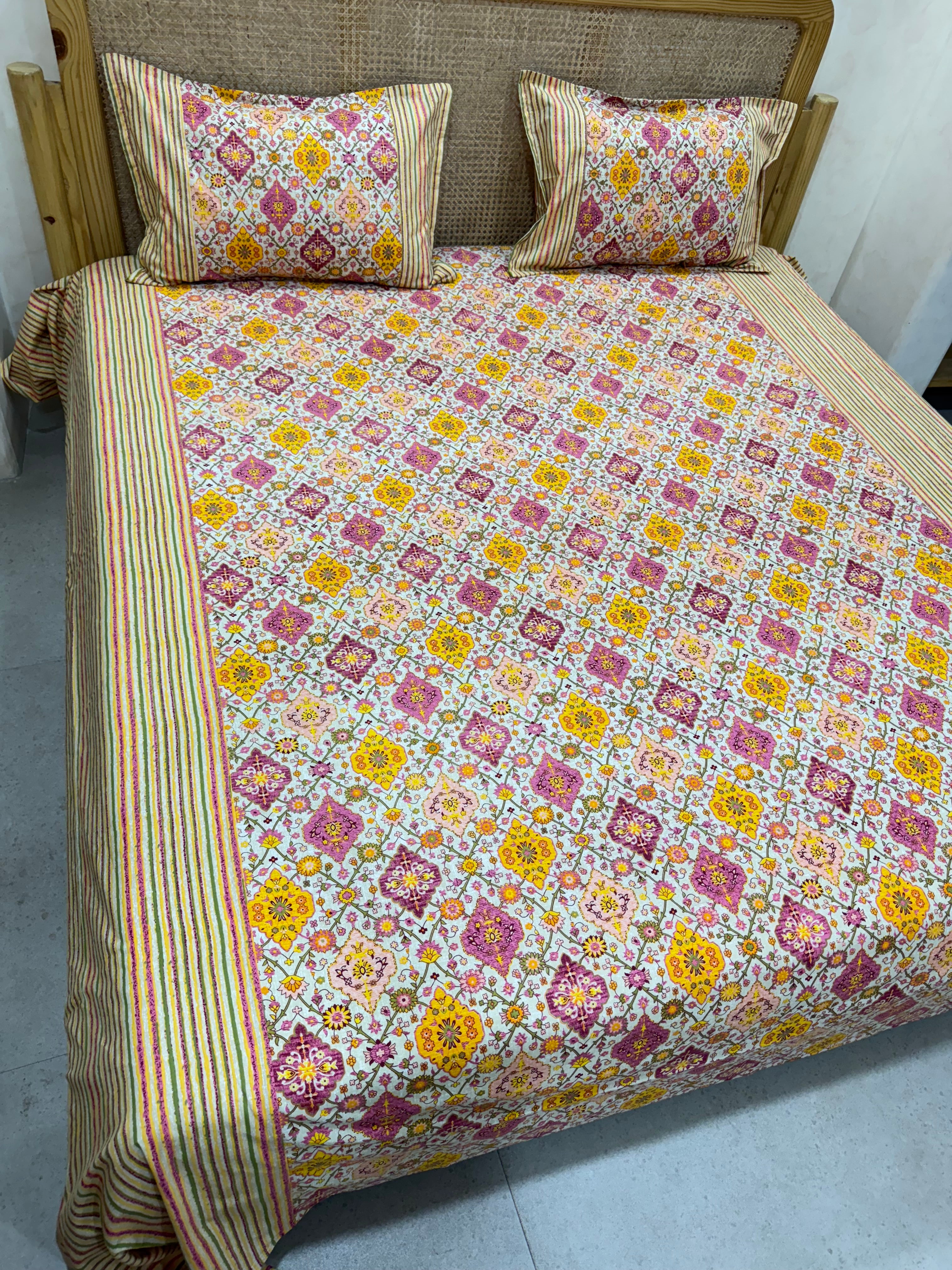 KANAK BEDSHEET WITH TWO PILLOW CASES