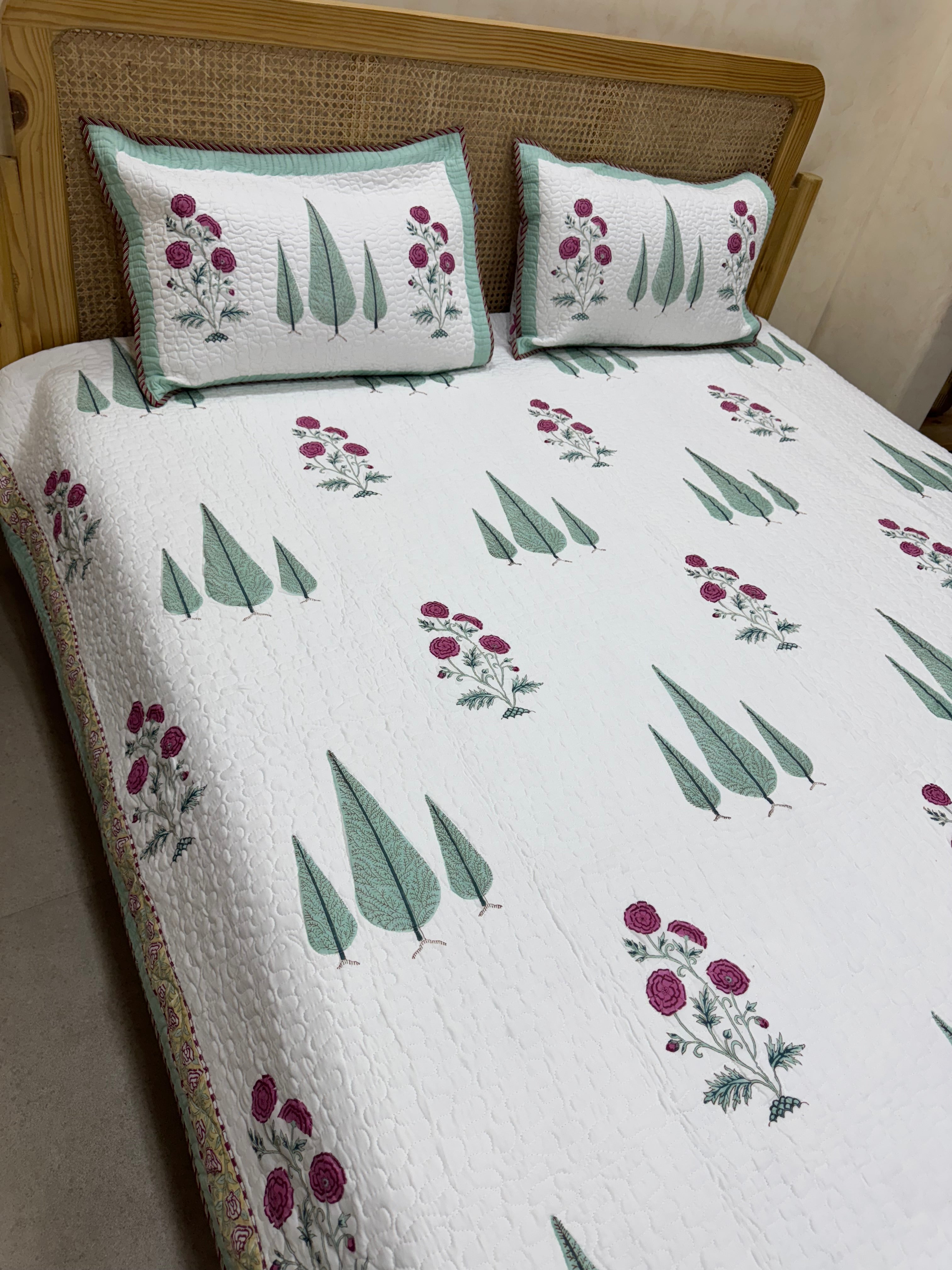 HANDBLOCK PRINTED REVERSIBLE QUILTED BEDCOVER 90*108 inches