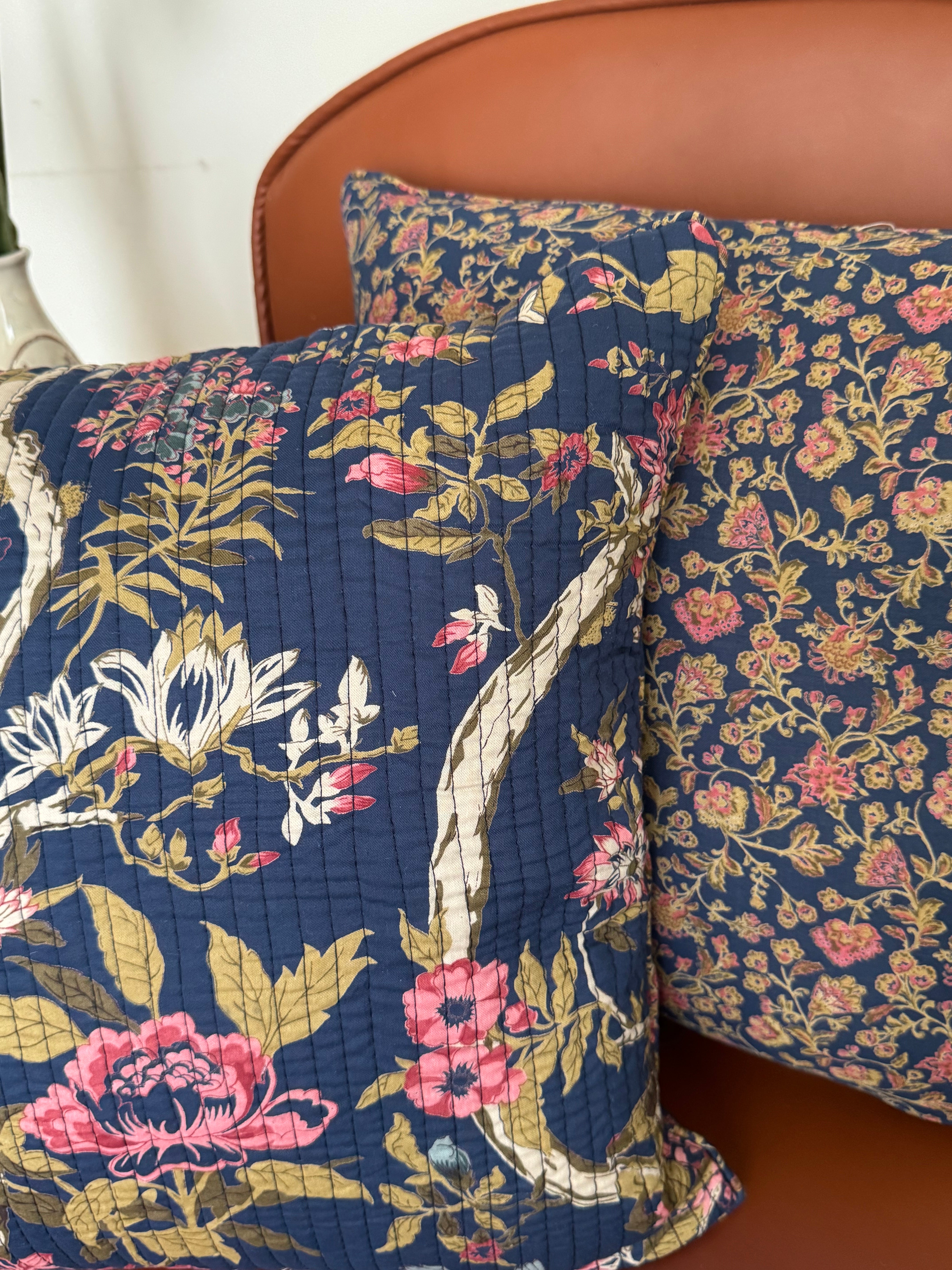 KANAK - SINGLE PIECE QUILTED 16 BY 16 INCHES CUSHION COVER
