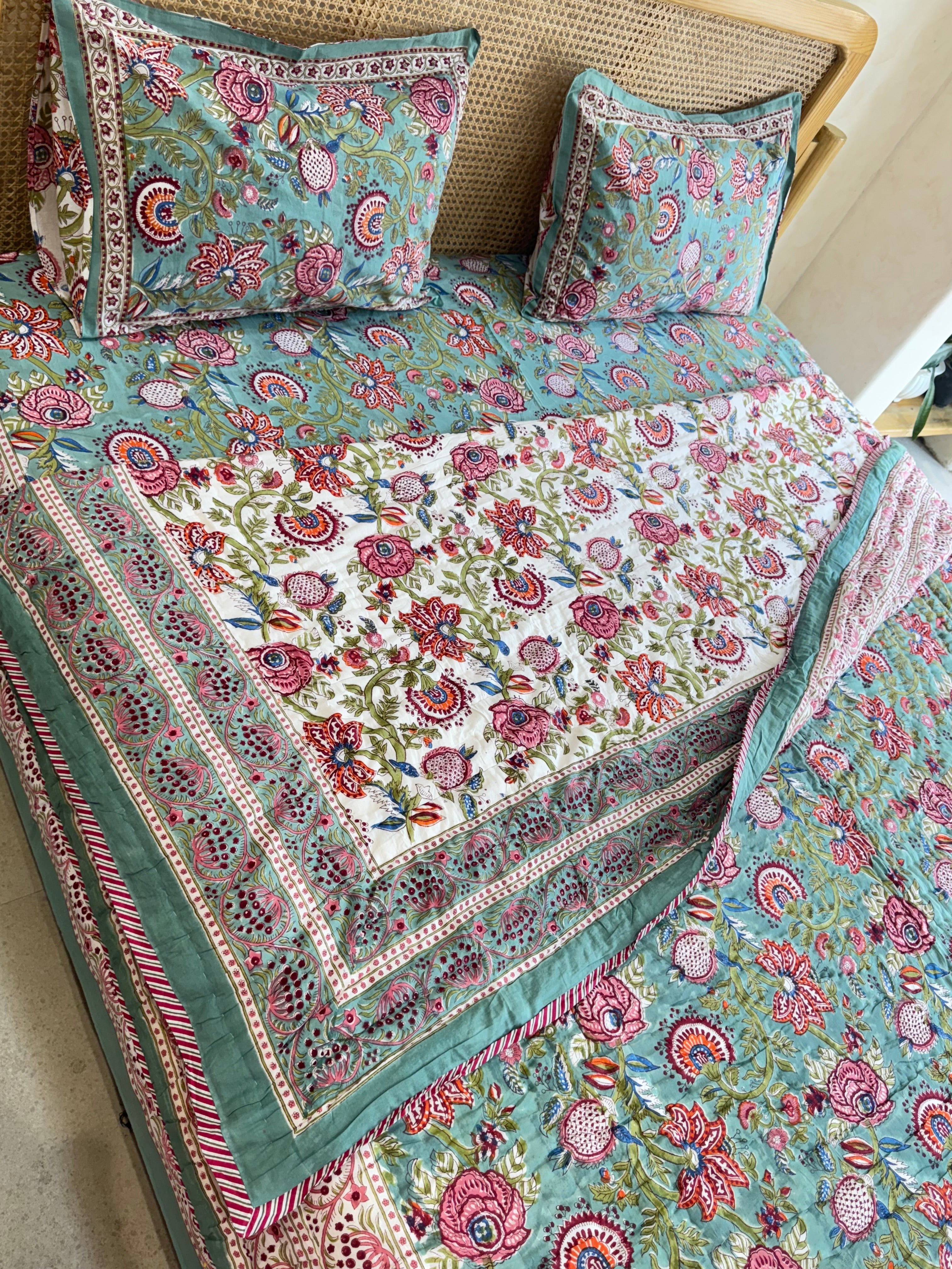 FESTIVE HAND BLOCK PRINTED BEDDING SET