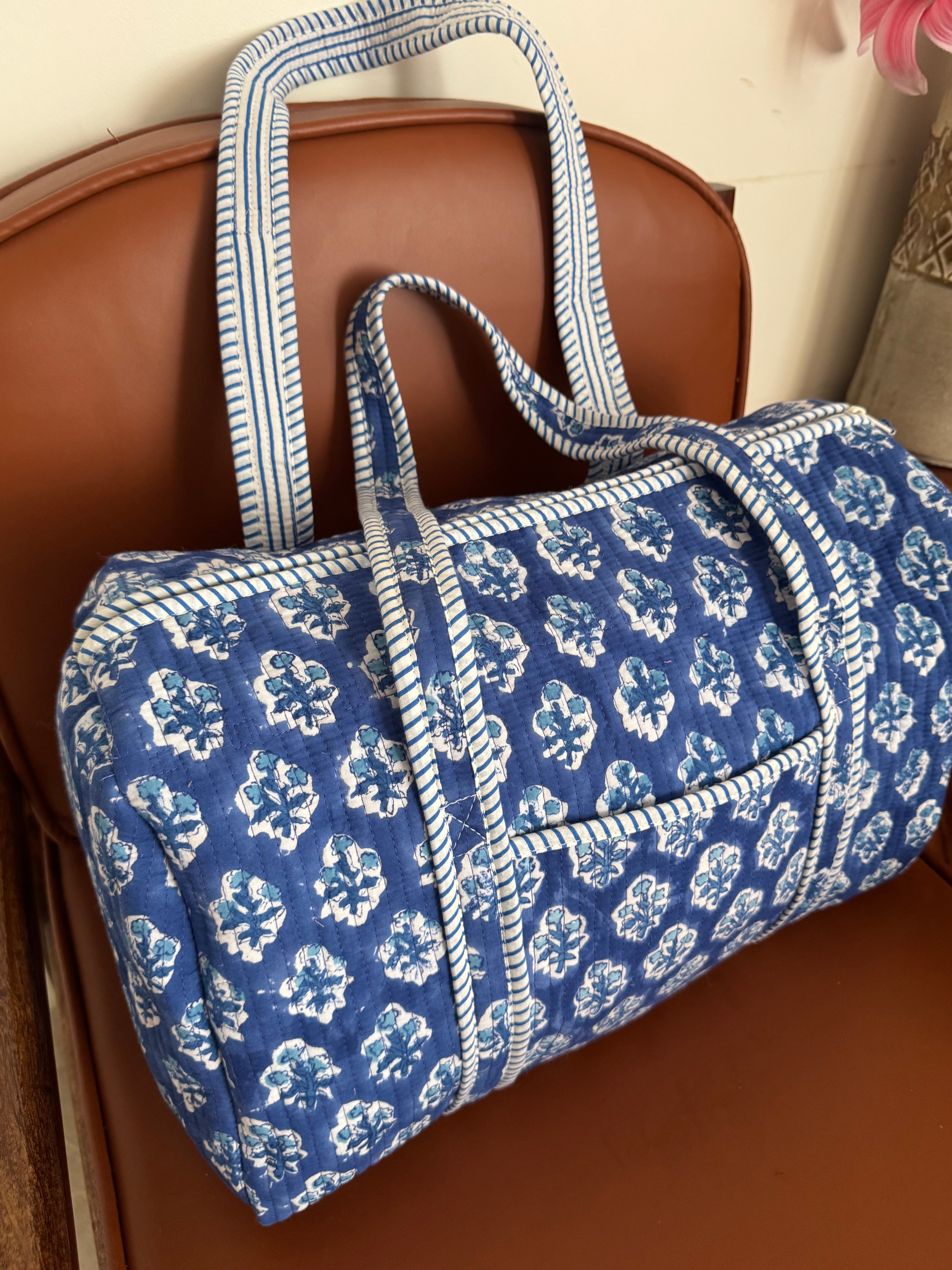 DUFFLE BAG