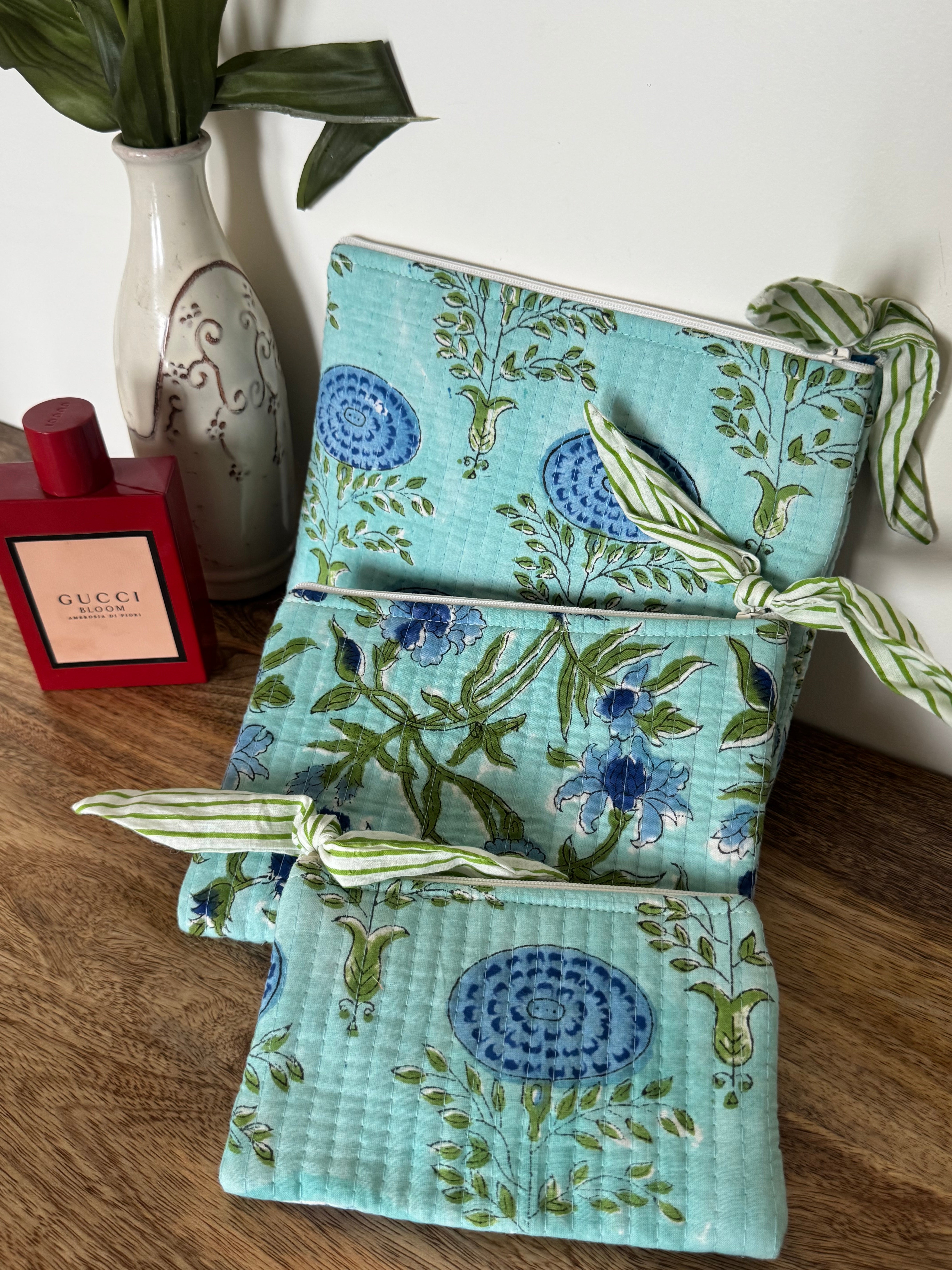 FLAT POUCH - SET OF THREE