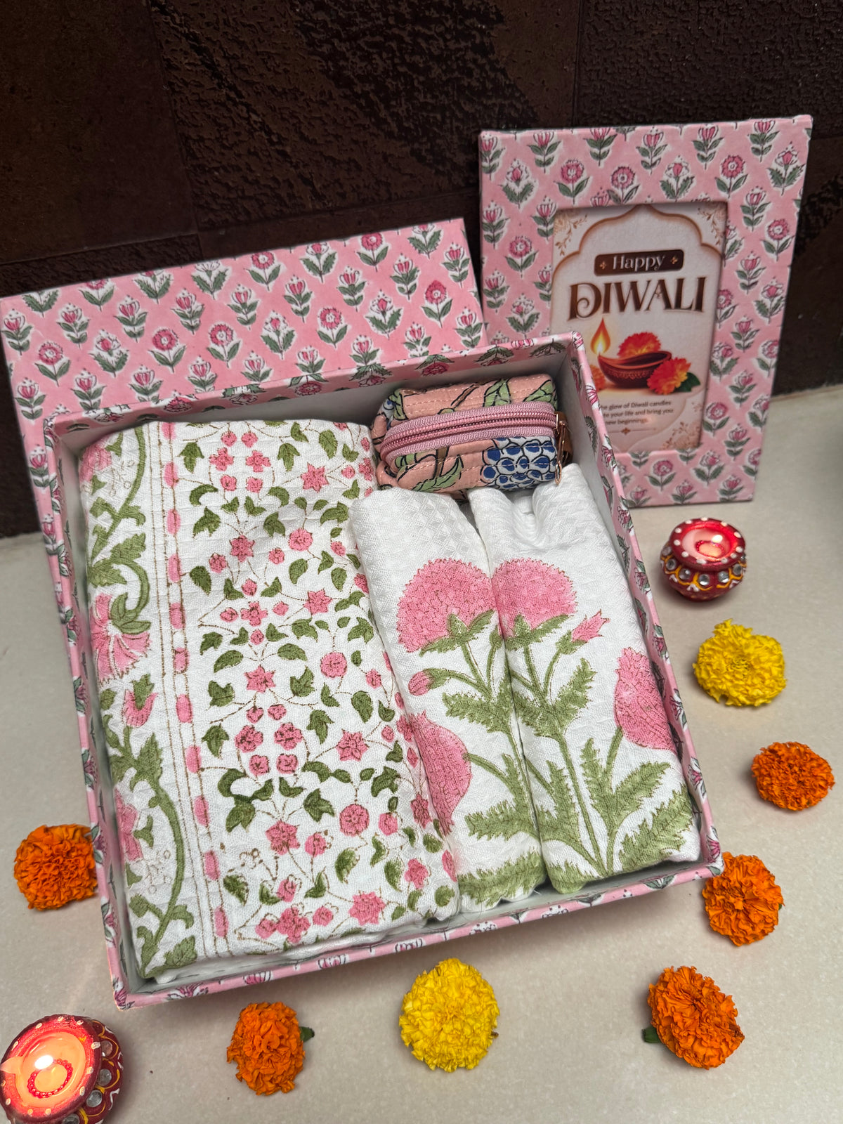 HANDBLOCK PRINTED GIFT BOX - BATH LINEN
