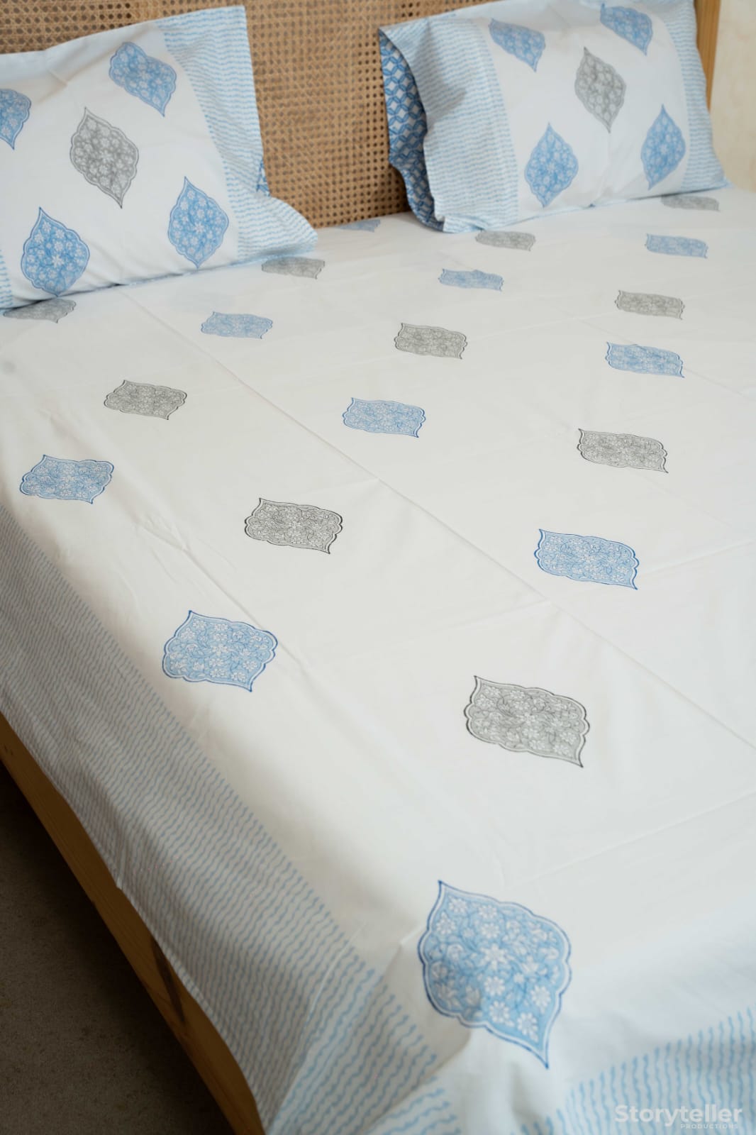 BIANCA HAND BLOCK PRINTED BEDSHEET WITH TWO REVERSIBLE PILLOW COVERS