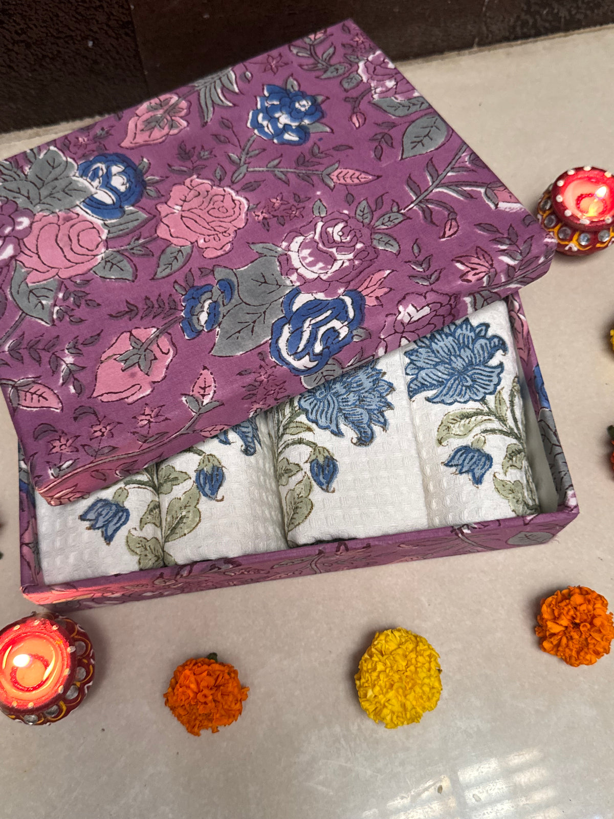 HANDBLOCK PRINTED GIFT BOX - FACE TOWEL SETS