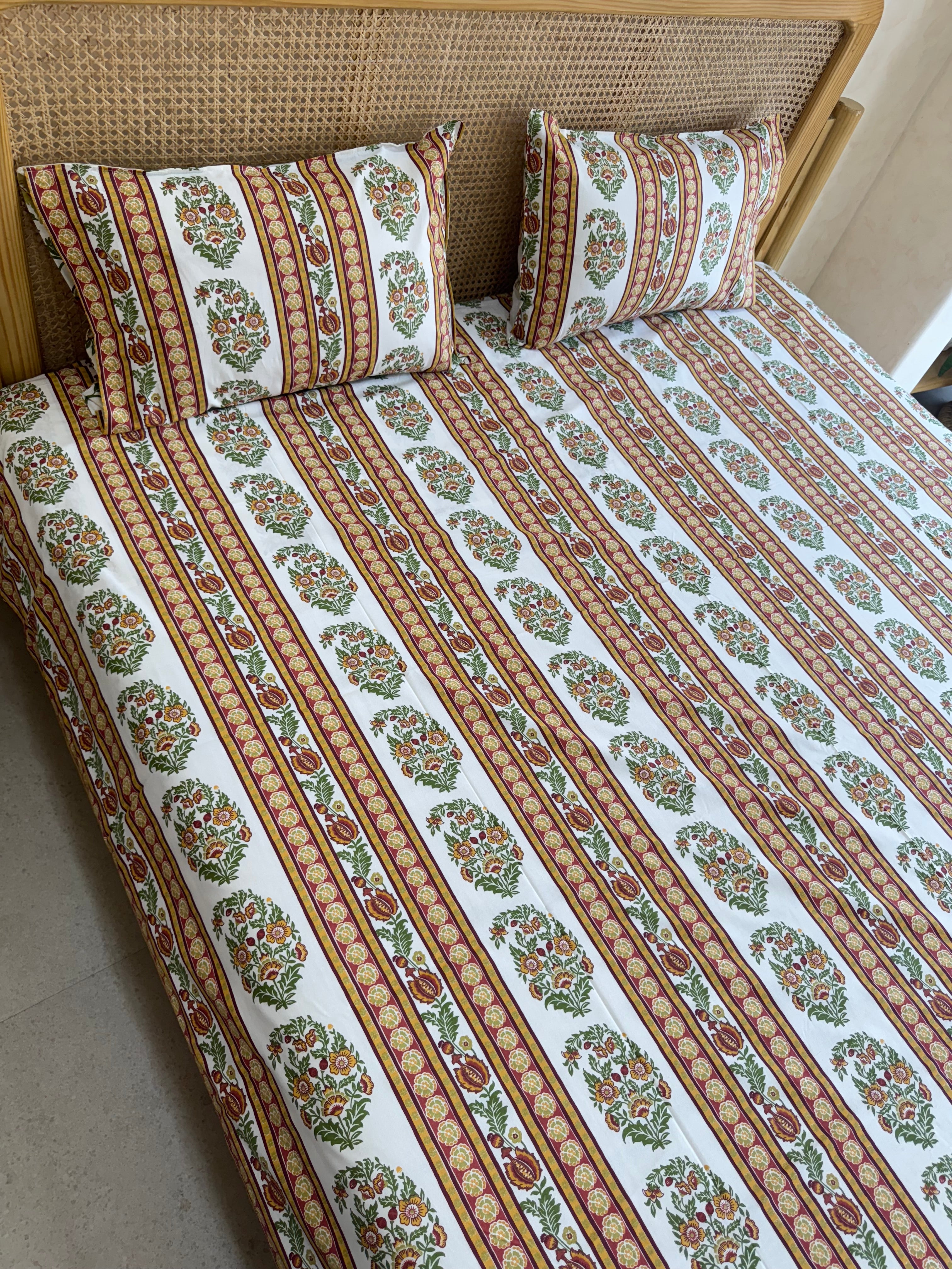 RIWAYAAT BEDSHEET WITH TWO REVERSIBLE PILLOW COVERS