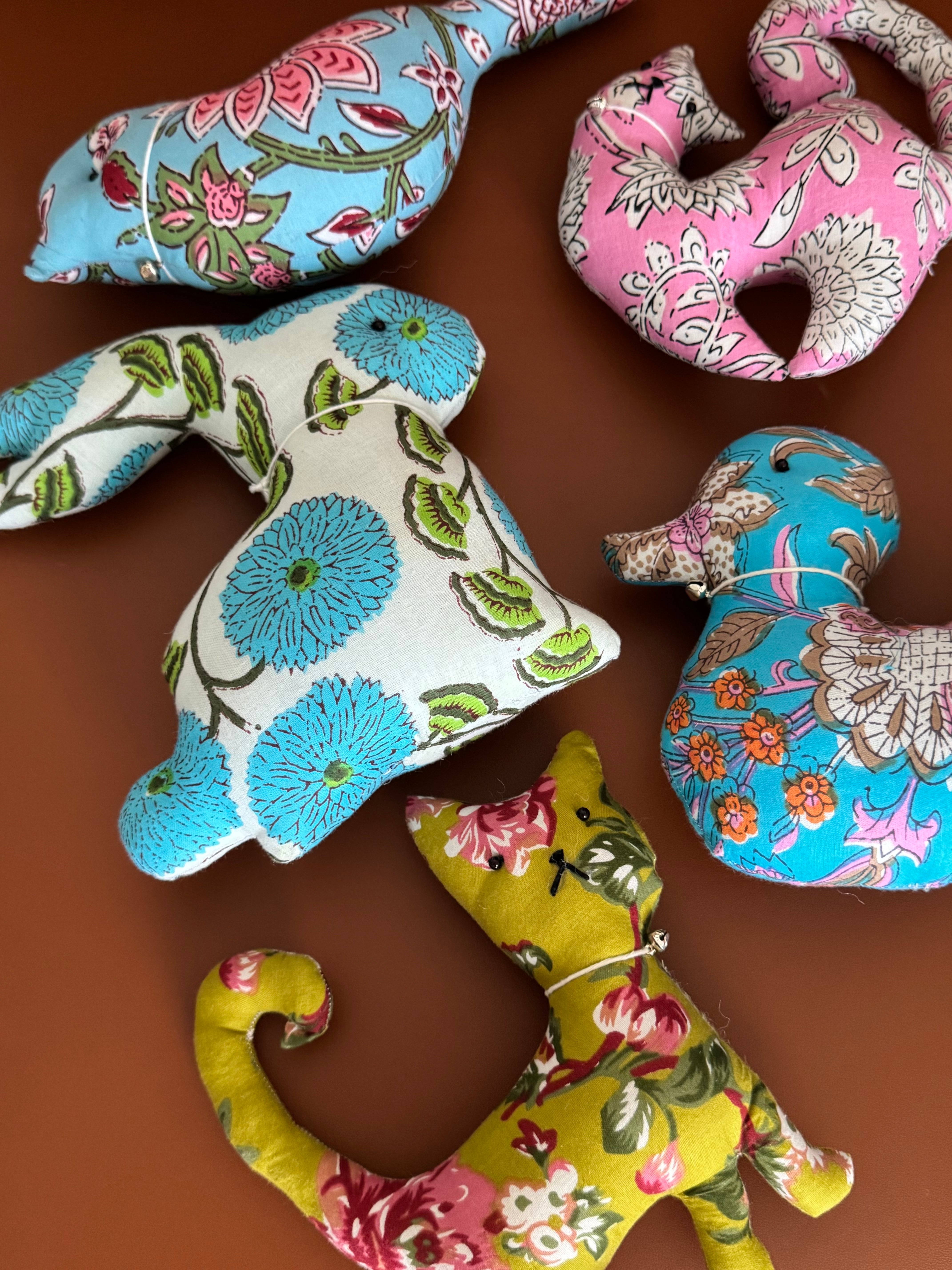 FABRIC TOYS MEDIUM SIZE
