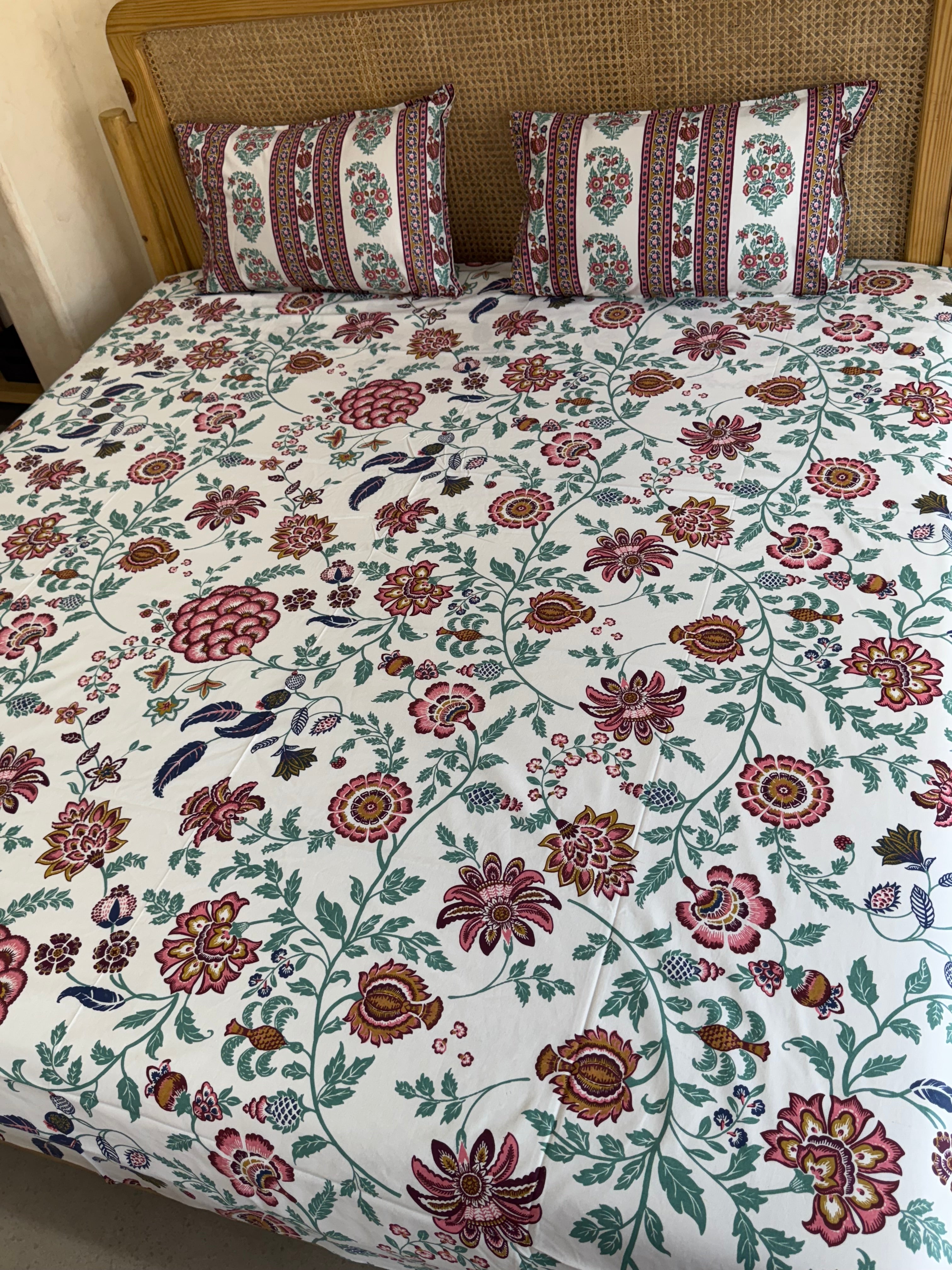 RIWAYAAT BEDSHEET WITH TWO REVERSIBLE PILLOW COVERS
