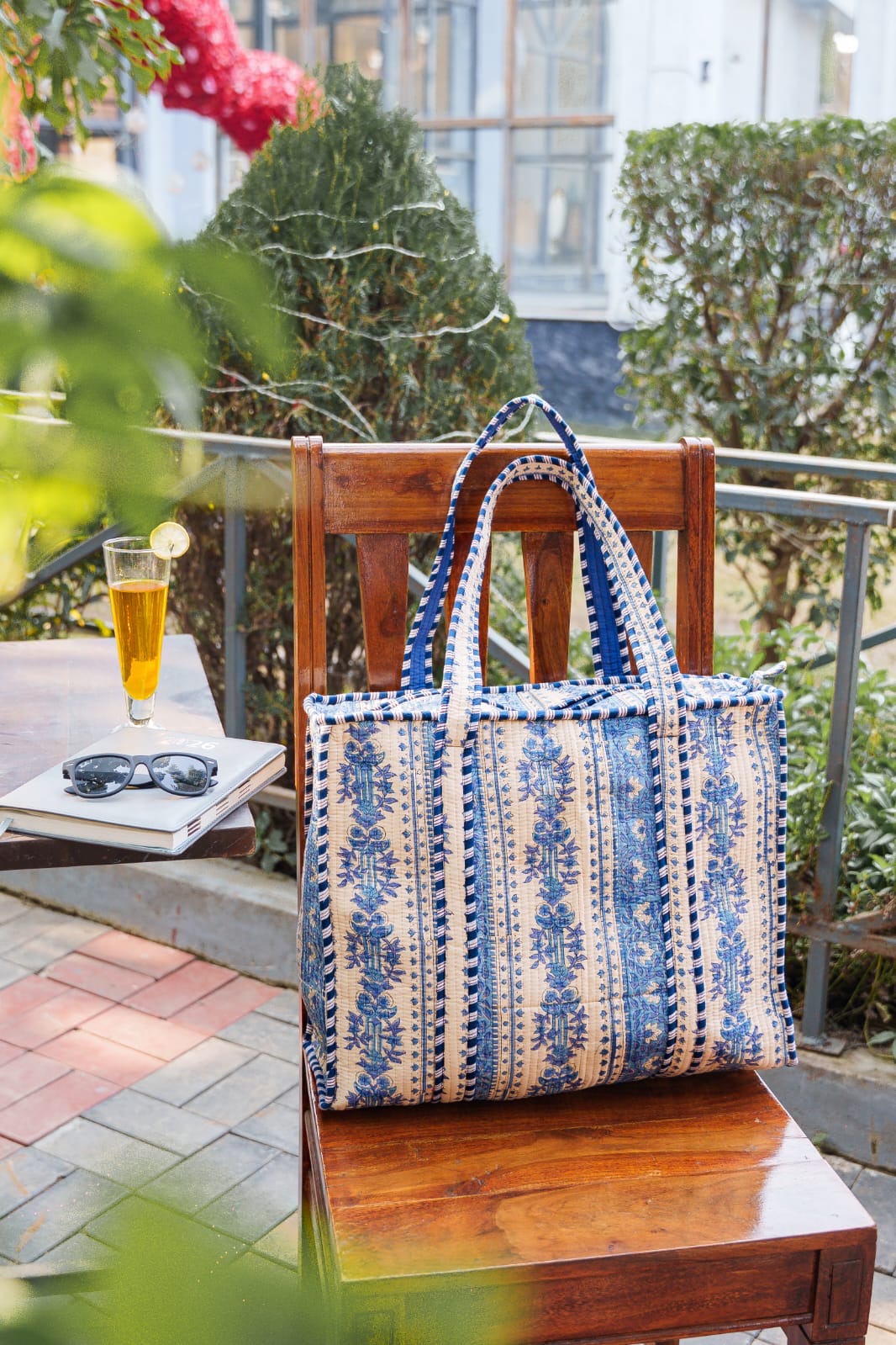 HAND BLOCK PRINTED TOTE BAG WITH ZIP