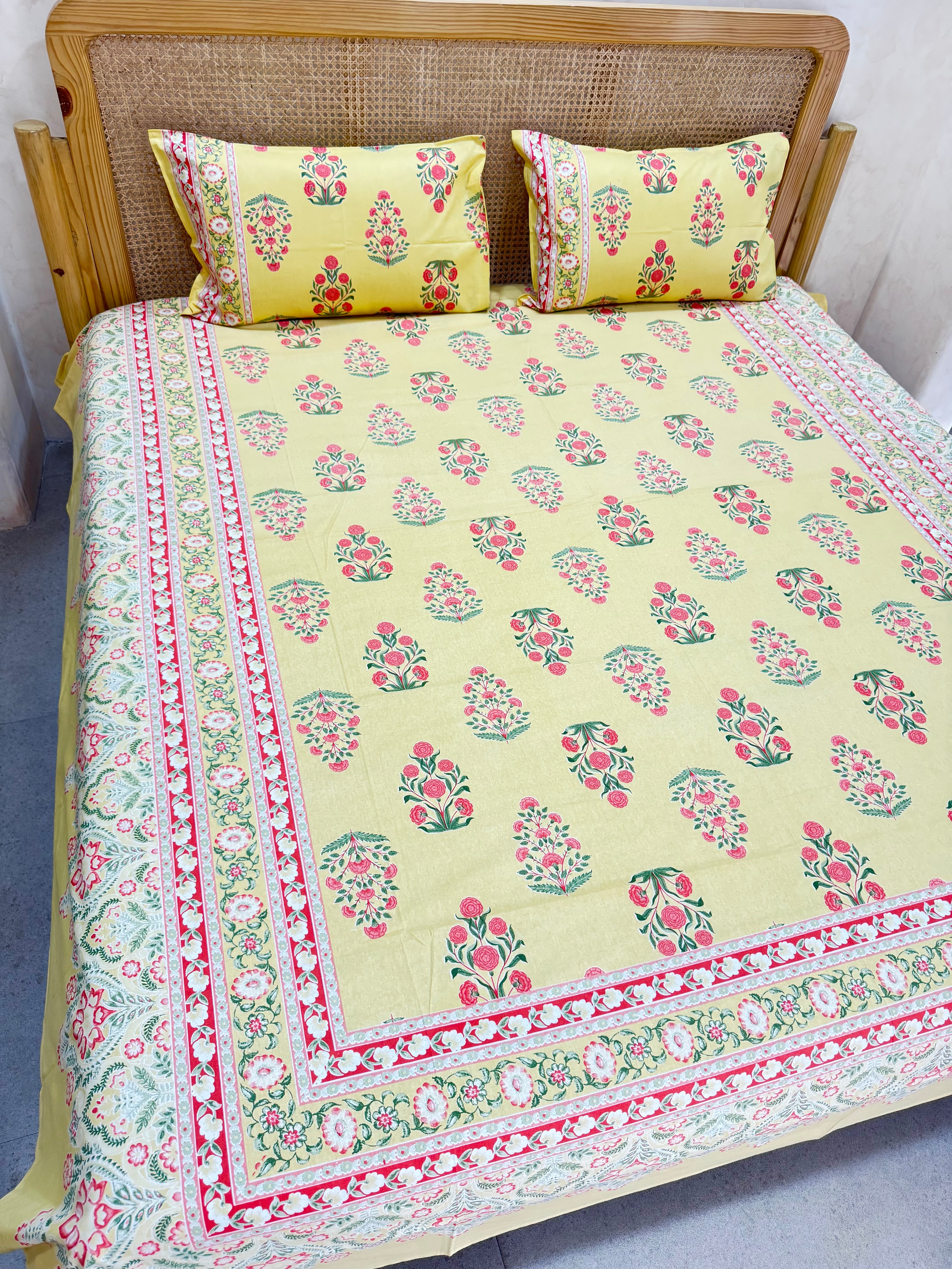 RIWAYAAT BEDSHEET WITH TWO REVERSIBLE PILLOW COVERS